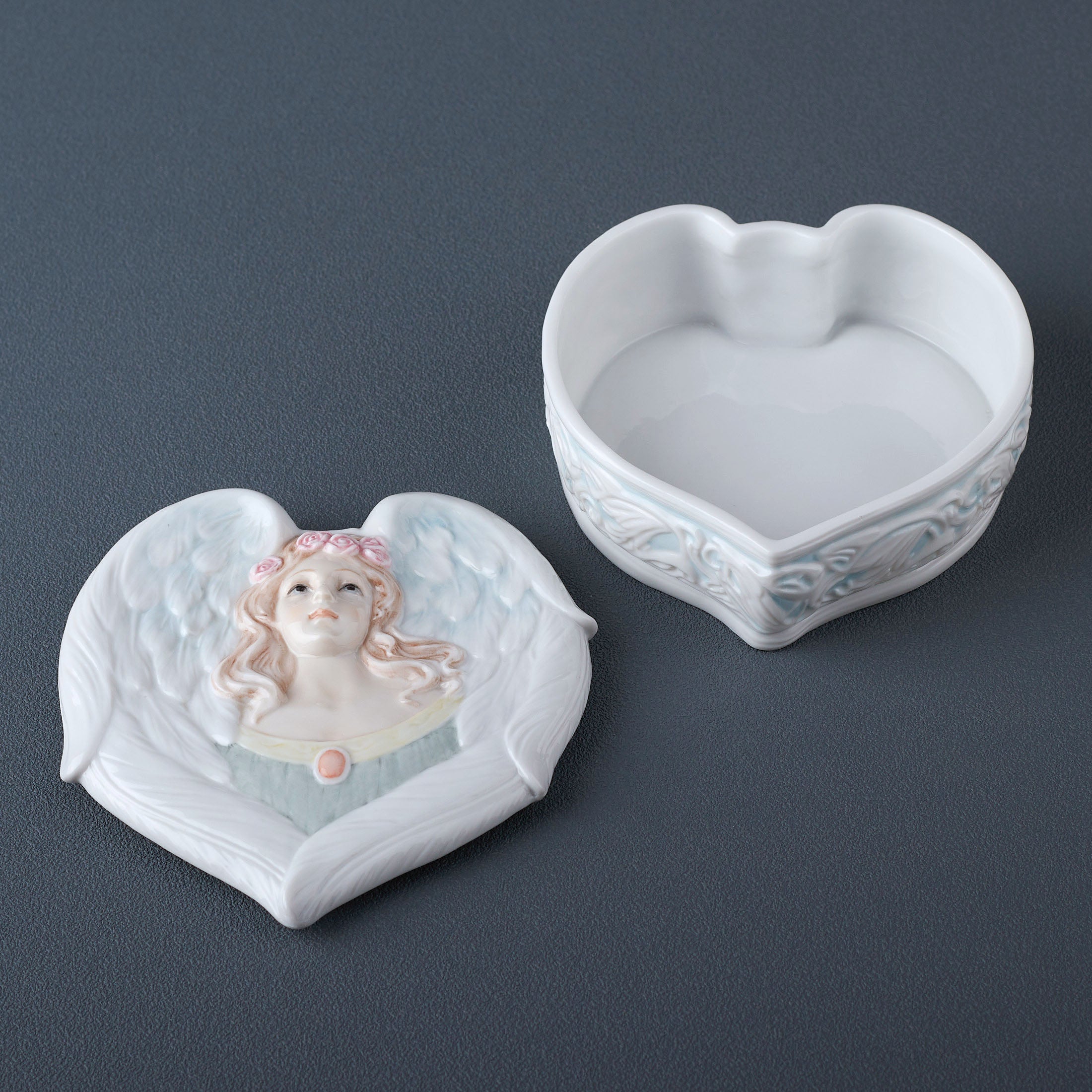 Angel With Rose Head Wreath Trinket Box
