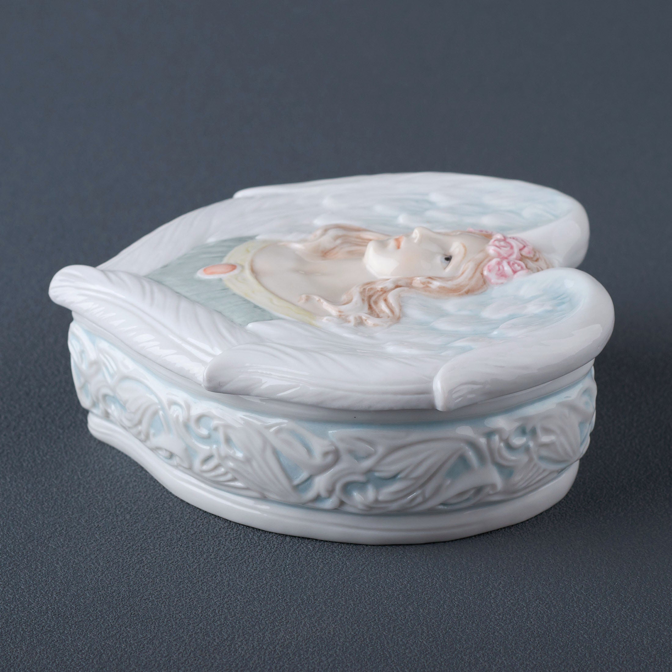 Angel With Rose Head Wreath Trinket Box