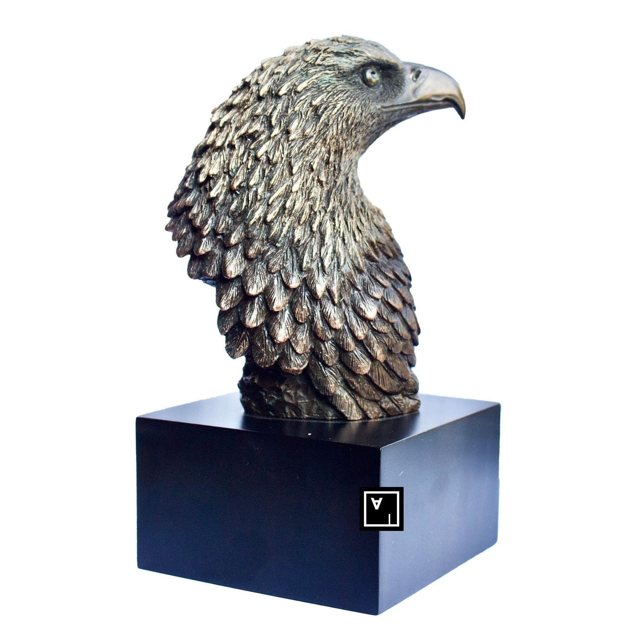 American Eagle Head Sculpture on Pedestal | Animal Sculptures