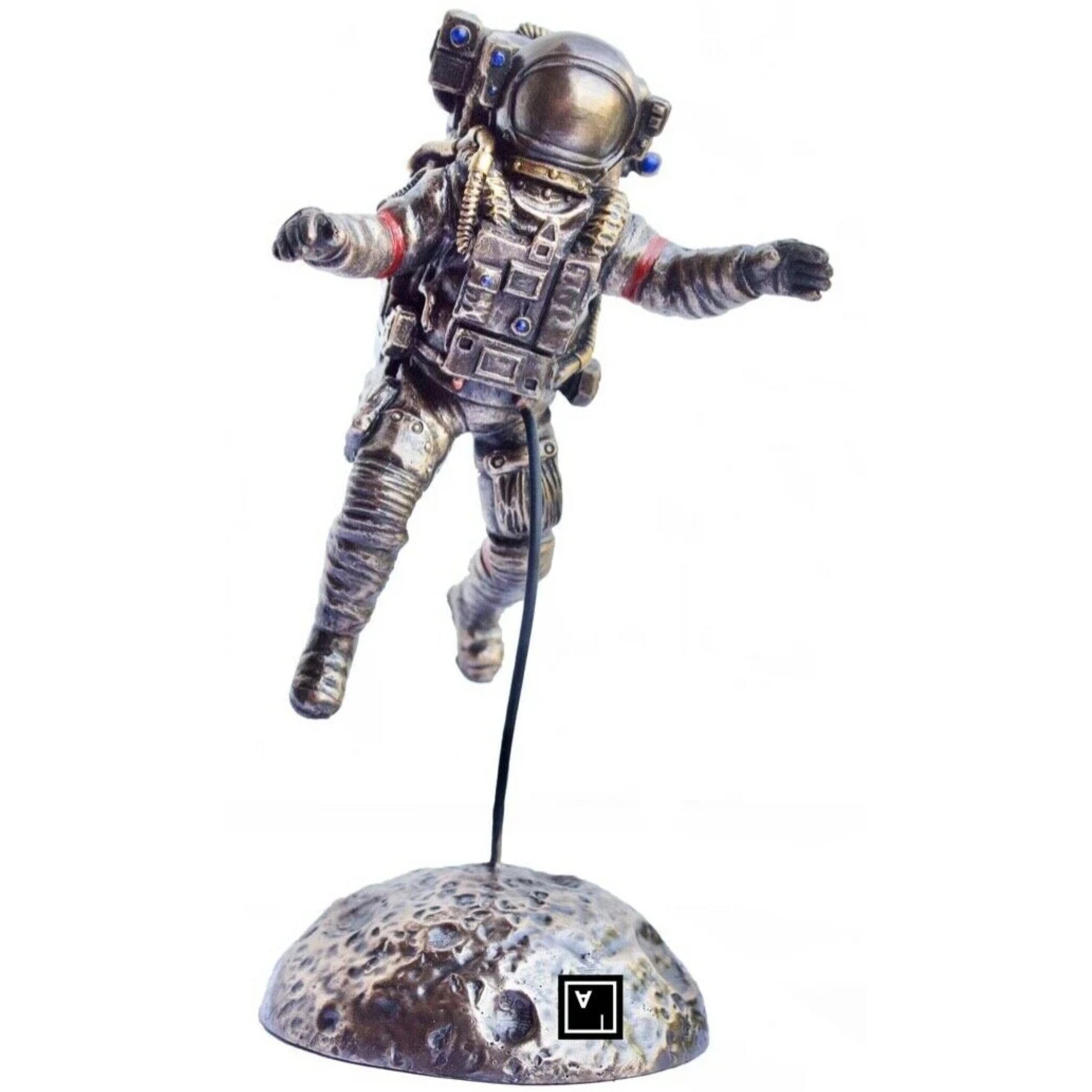 Astronaut | Figurines & Statues | Home Decor | Handcrafted