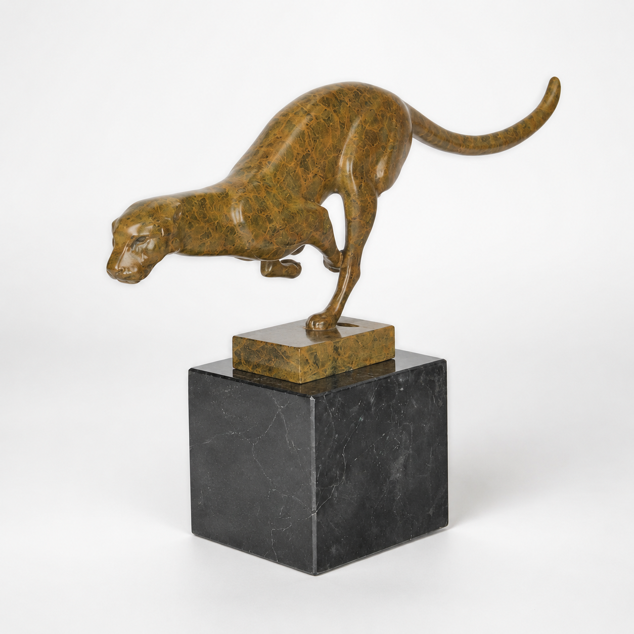 Crouching Cheetah Sculpture | Handcrafted Bronze Decor | Gift Idea