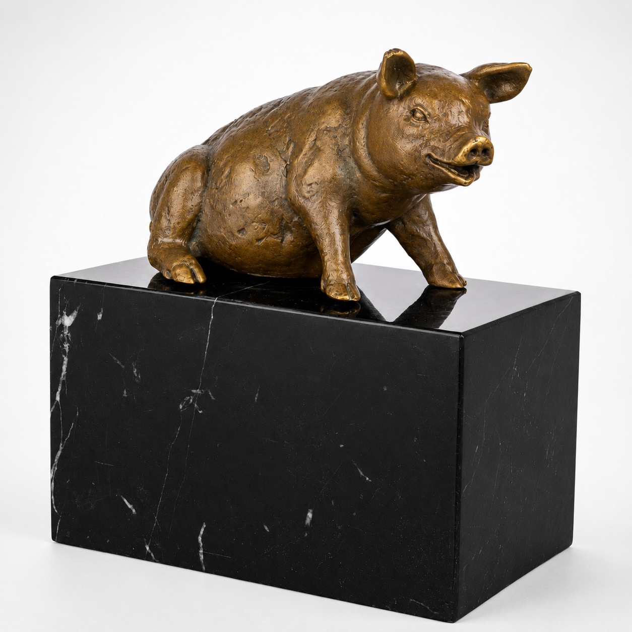 Sitting Pig | Animal Sculptures | Home Decor | Handcrafted
