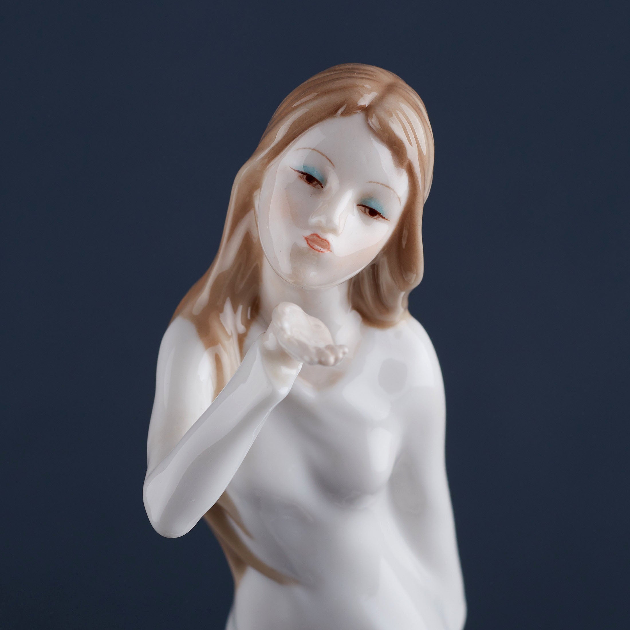 Winged Kiss