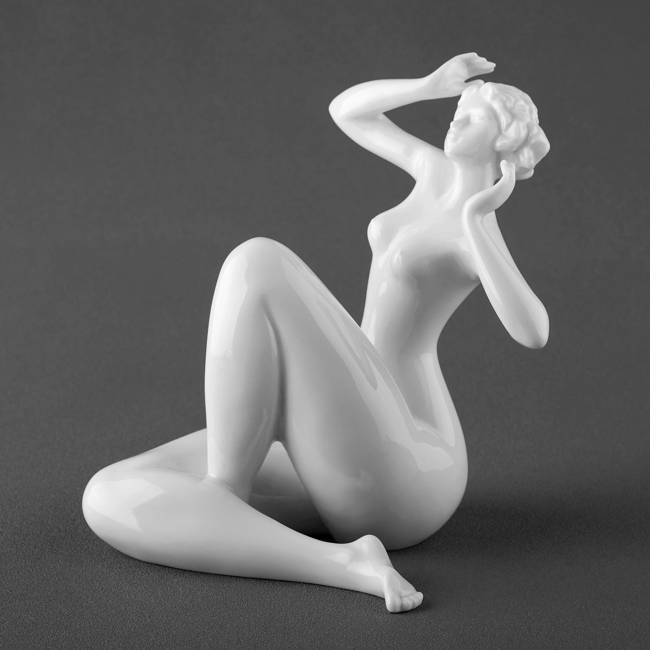 Lounging Nude Femme414