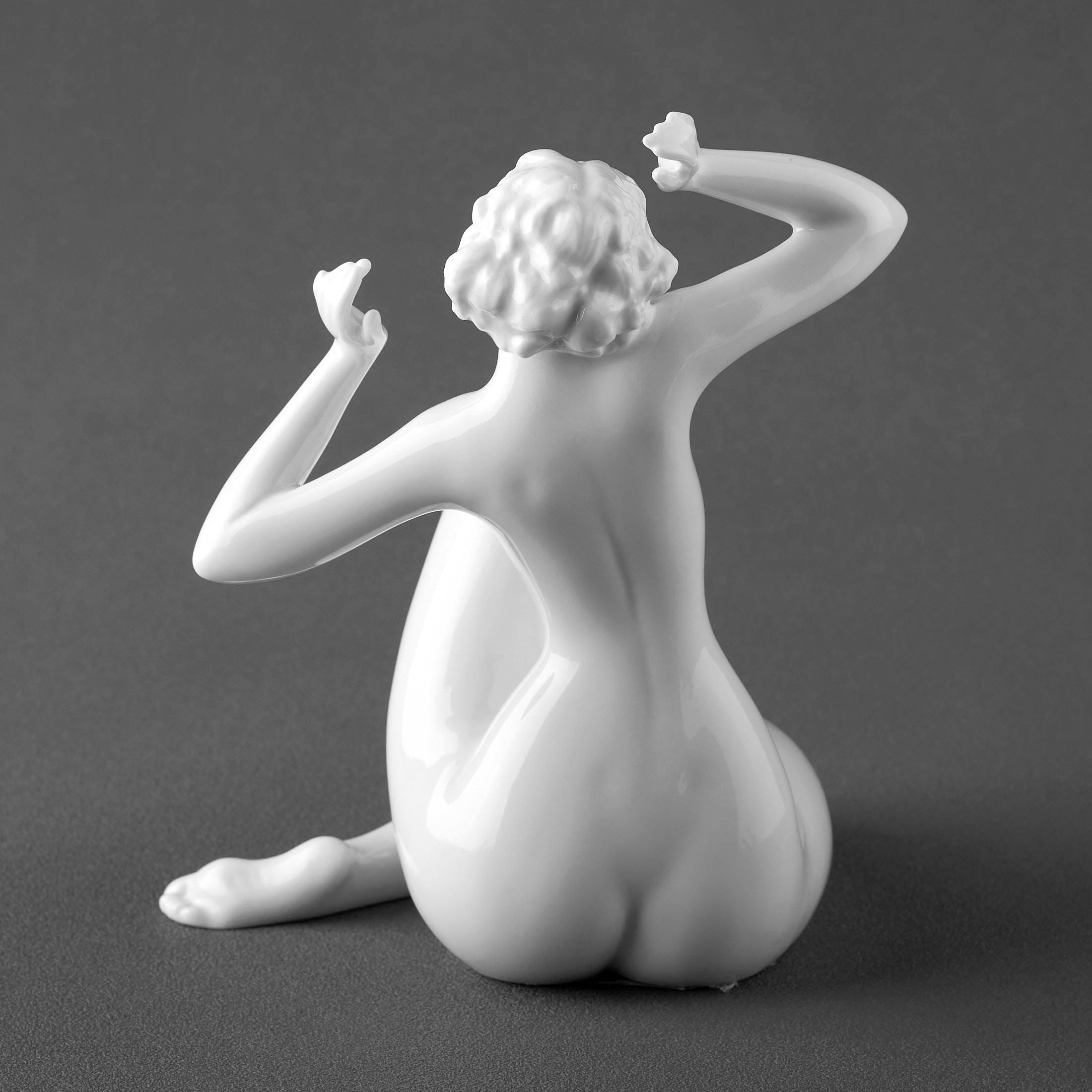 Lounging Nude Femme414