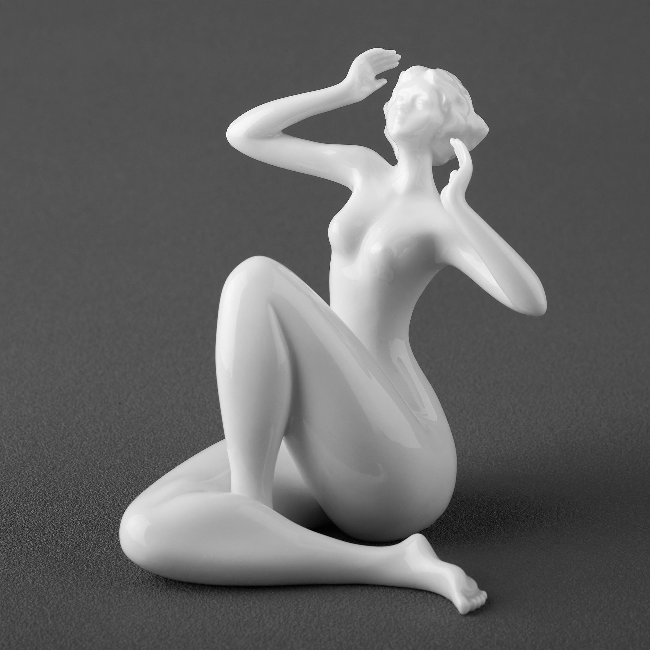 Lounging Nude Femme414
