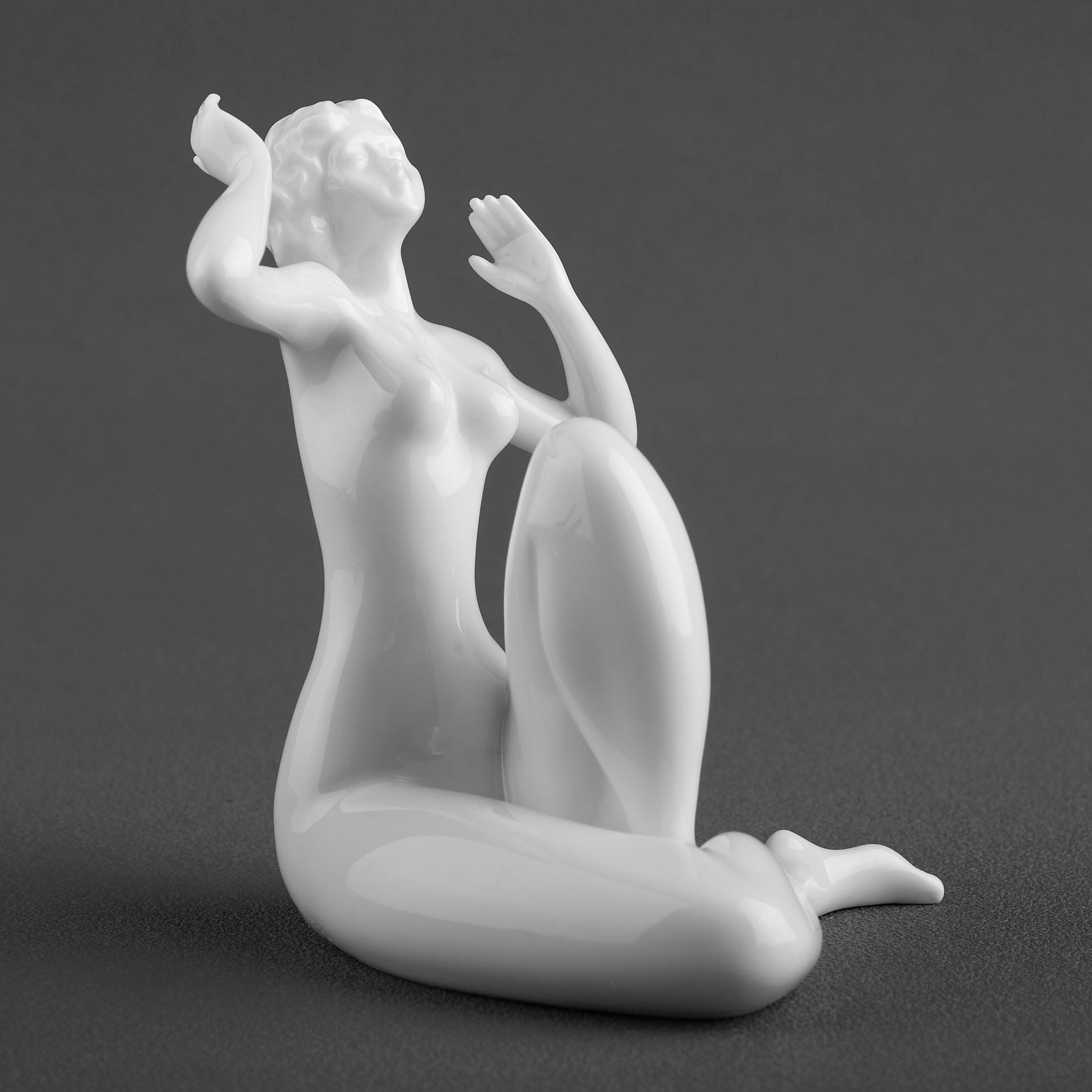 Lounging Nude Femme414