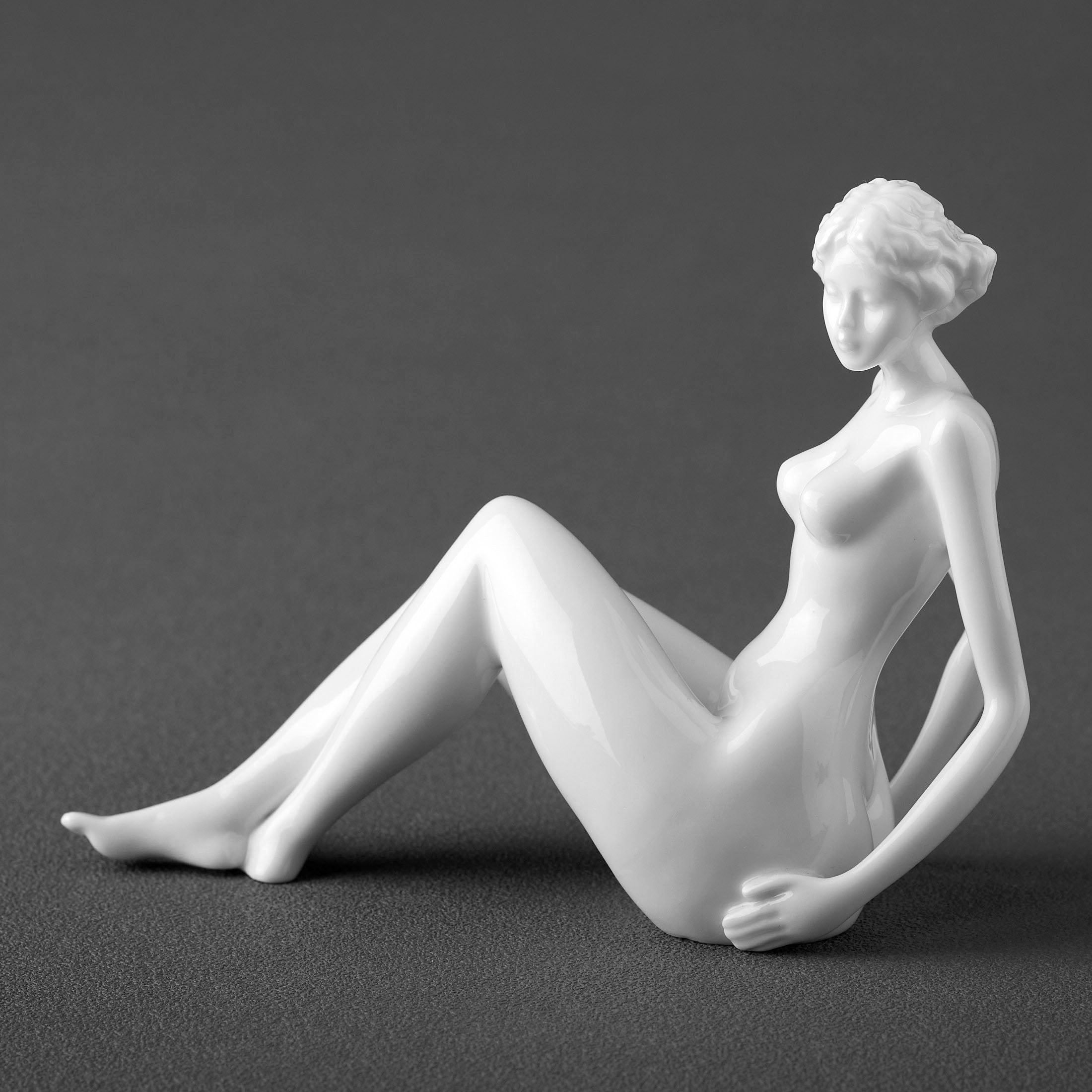 Lounging Nude Femme417