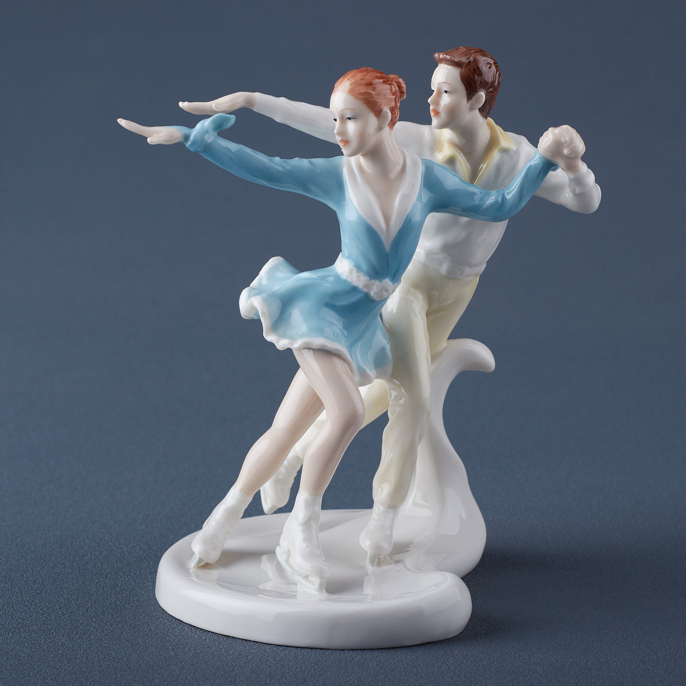 Ice Dancers Crossovers