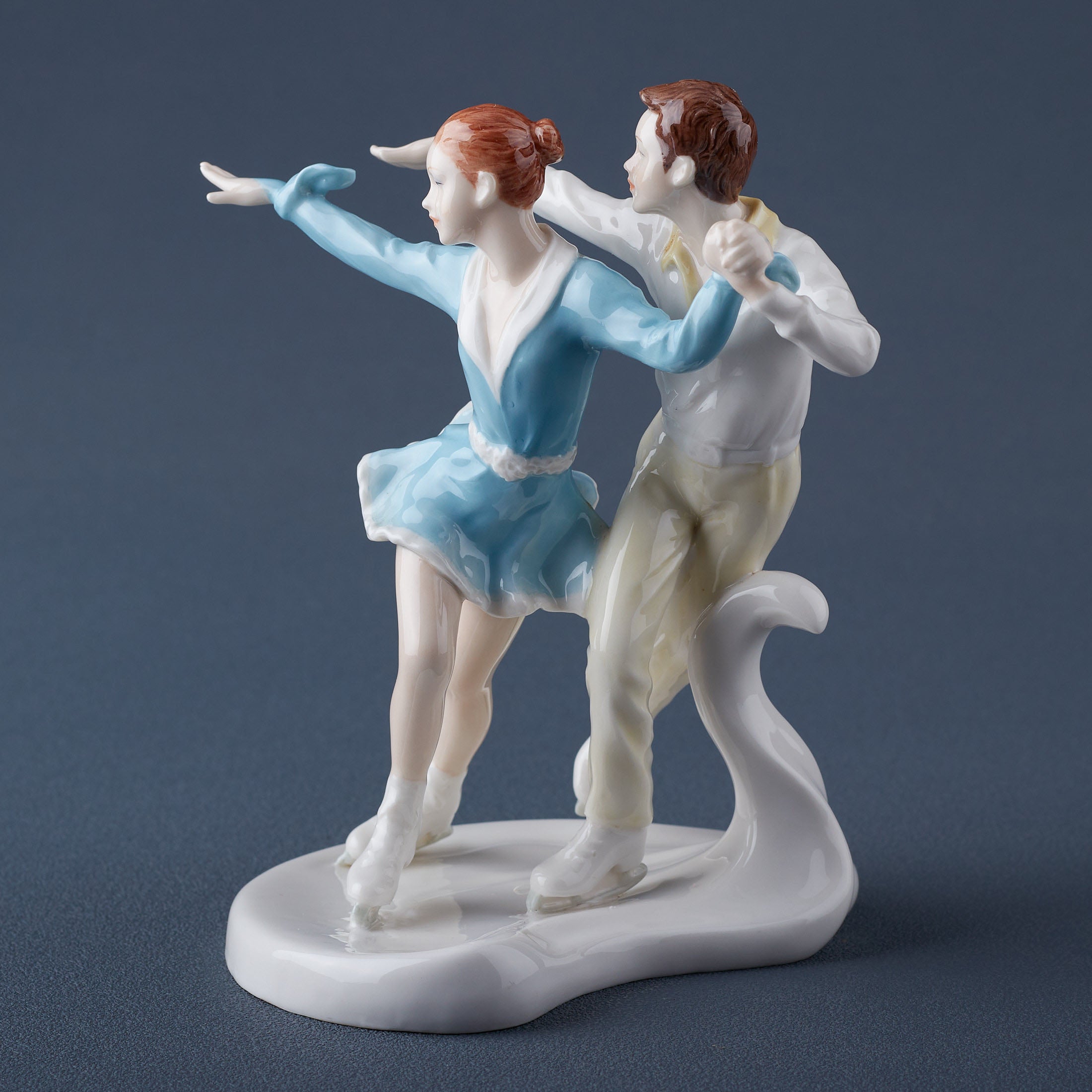 Ice Dancers Crossovers