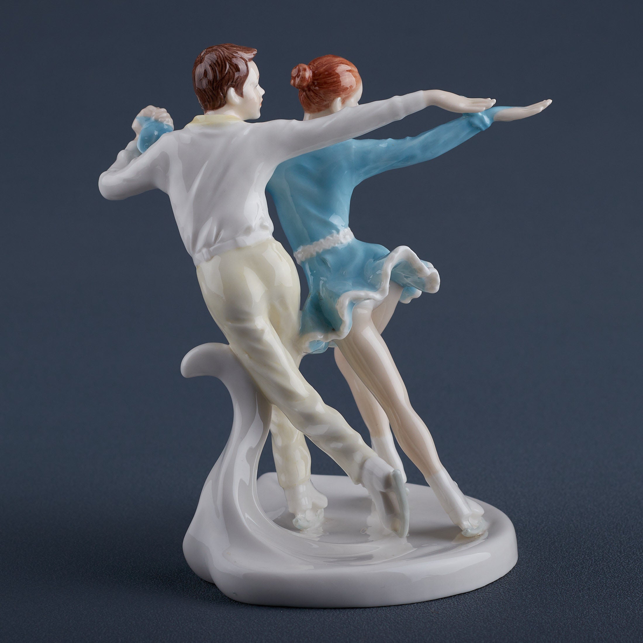 Ice Dancers Crossovers