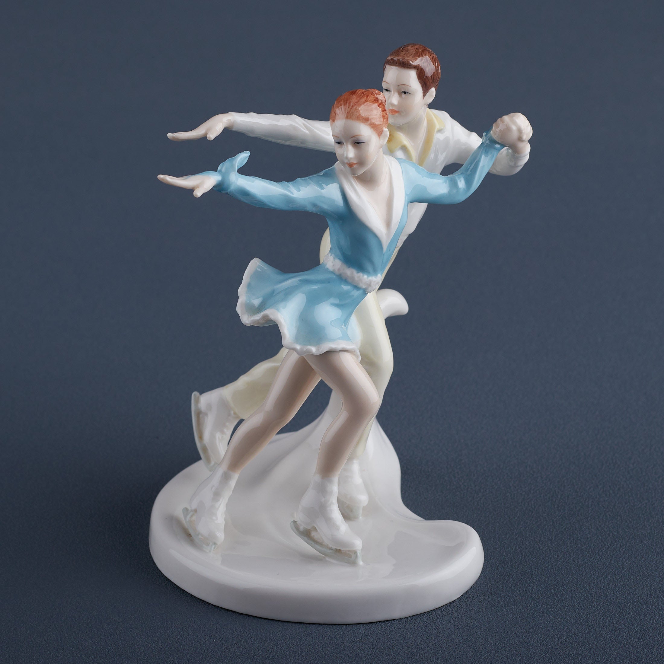 Ice Dancers Crossovers