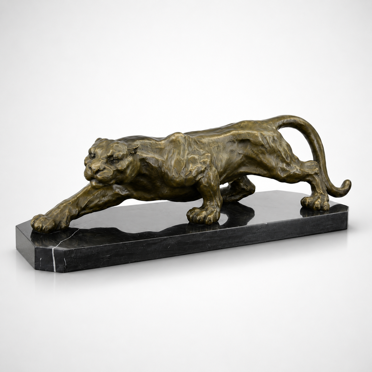Bronze Sculpture of a Crouching Panther – Handcrafted Wild Animal Ar
