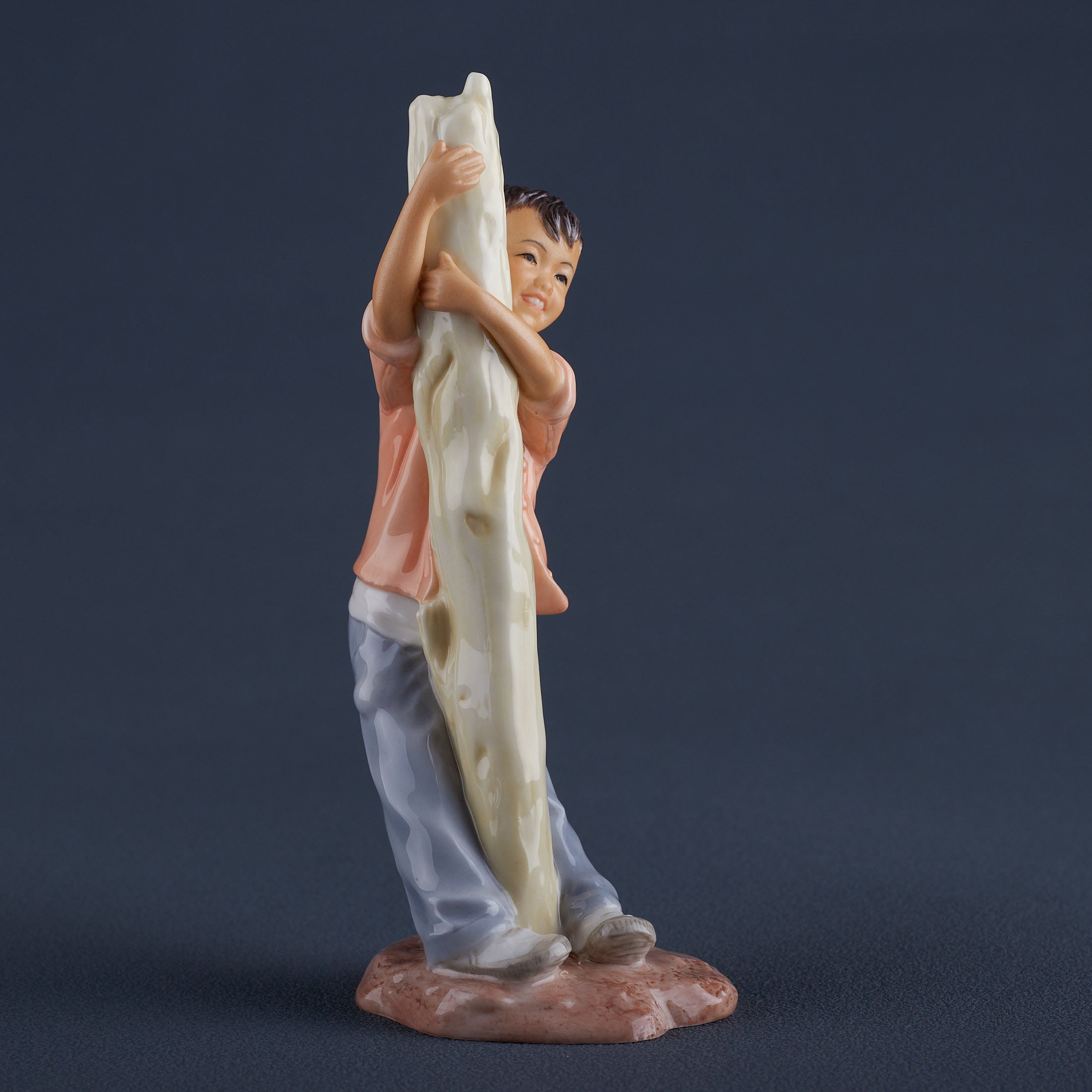 Oriental YouthHide and Seek