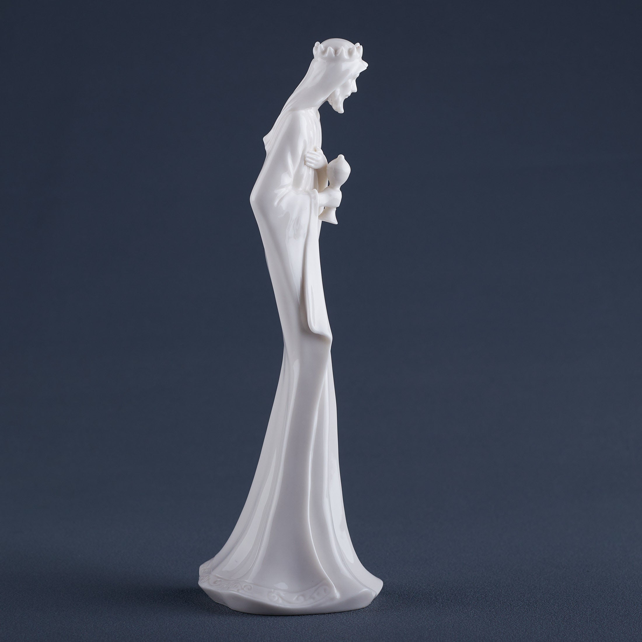 Nativity Wise Man With Gold (White)