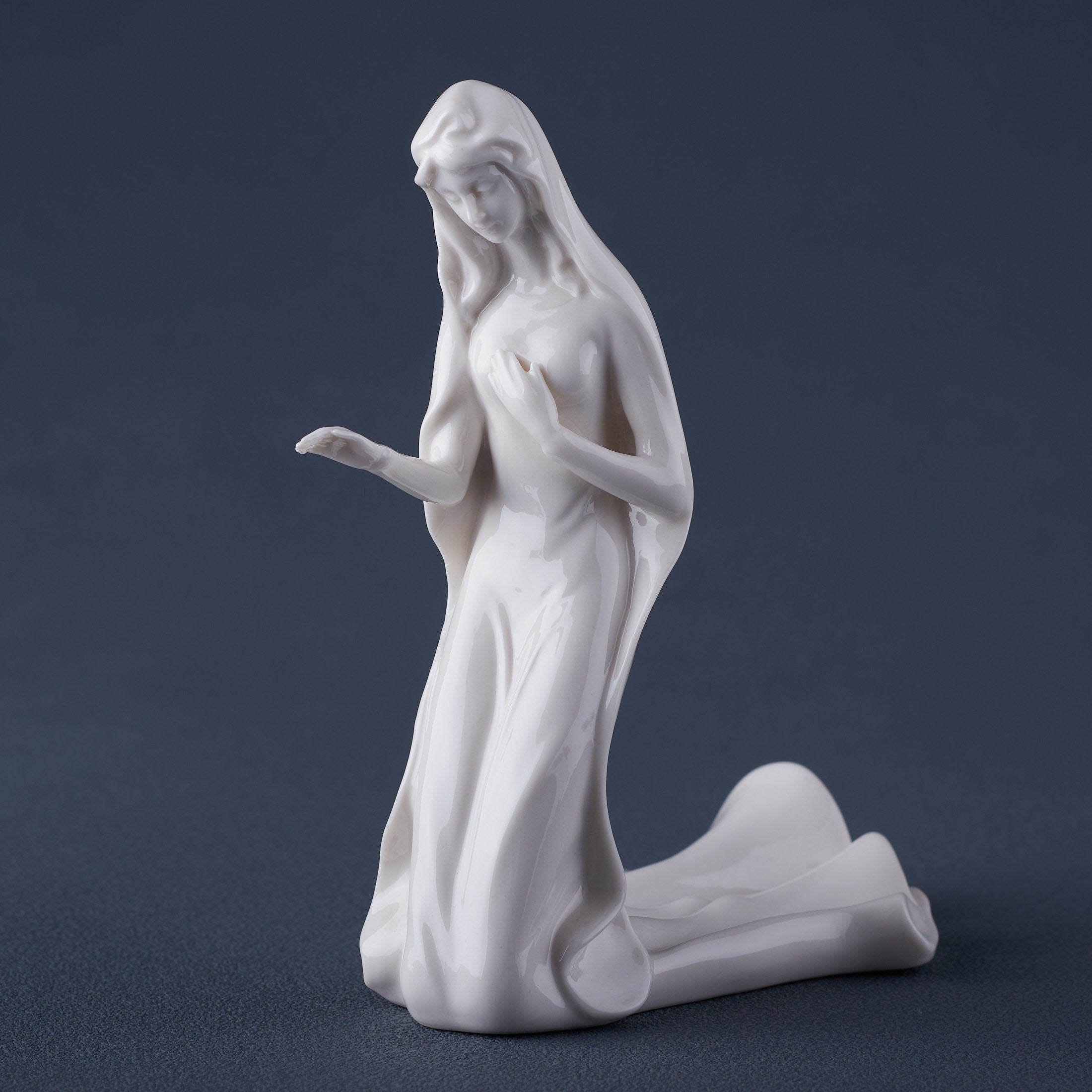 Nativity Virgin Mary (White)