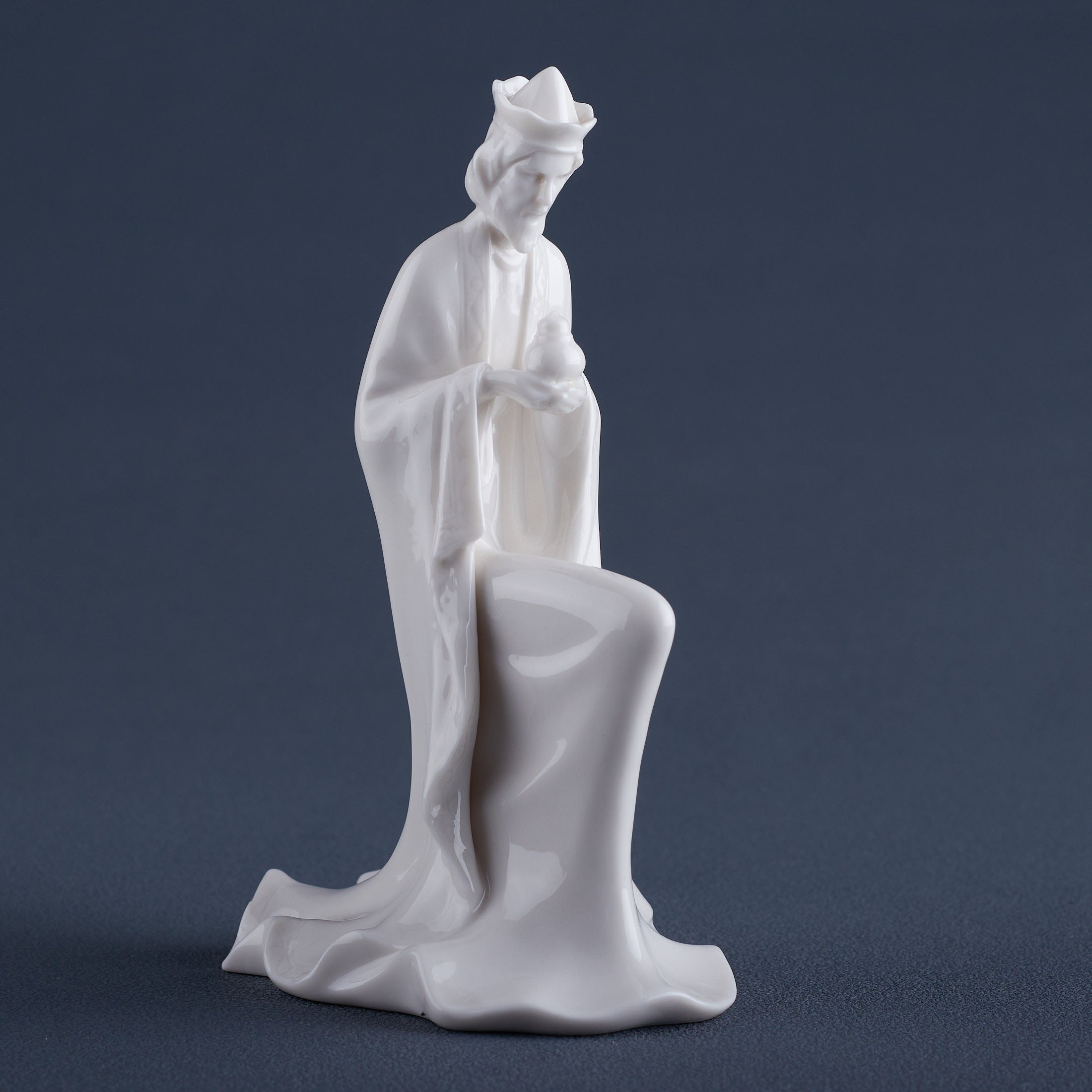 Nativity Wise Man With Myrrh (Glazed)