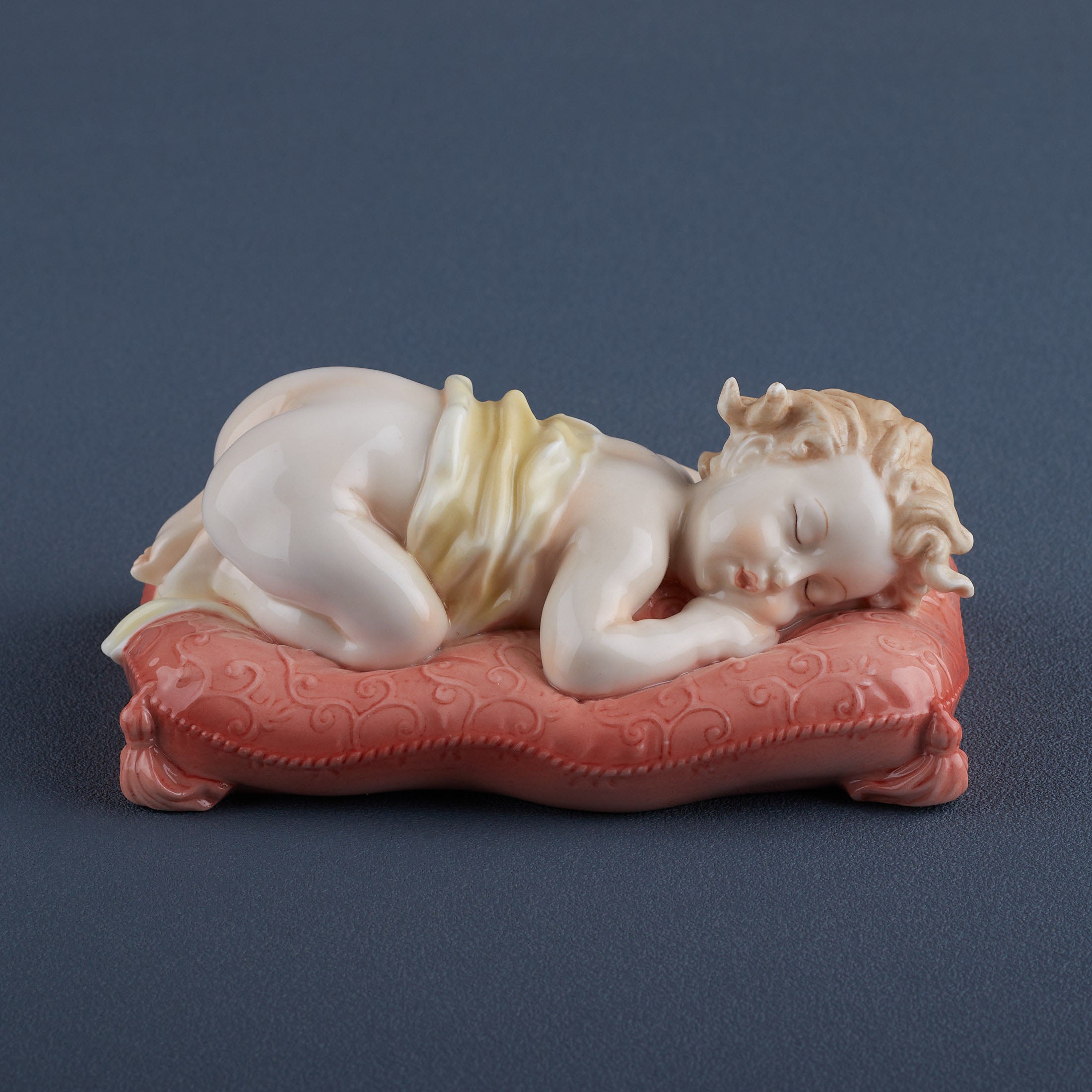 Infant Sleeping (Without Cloth)