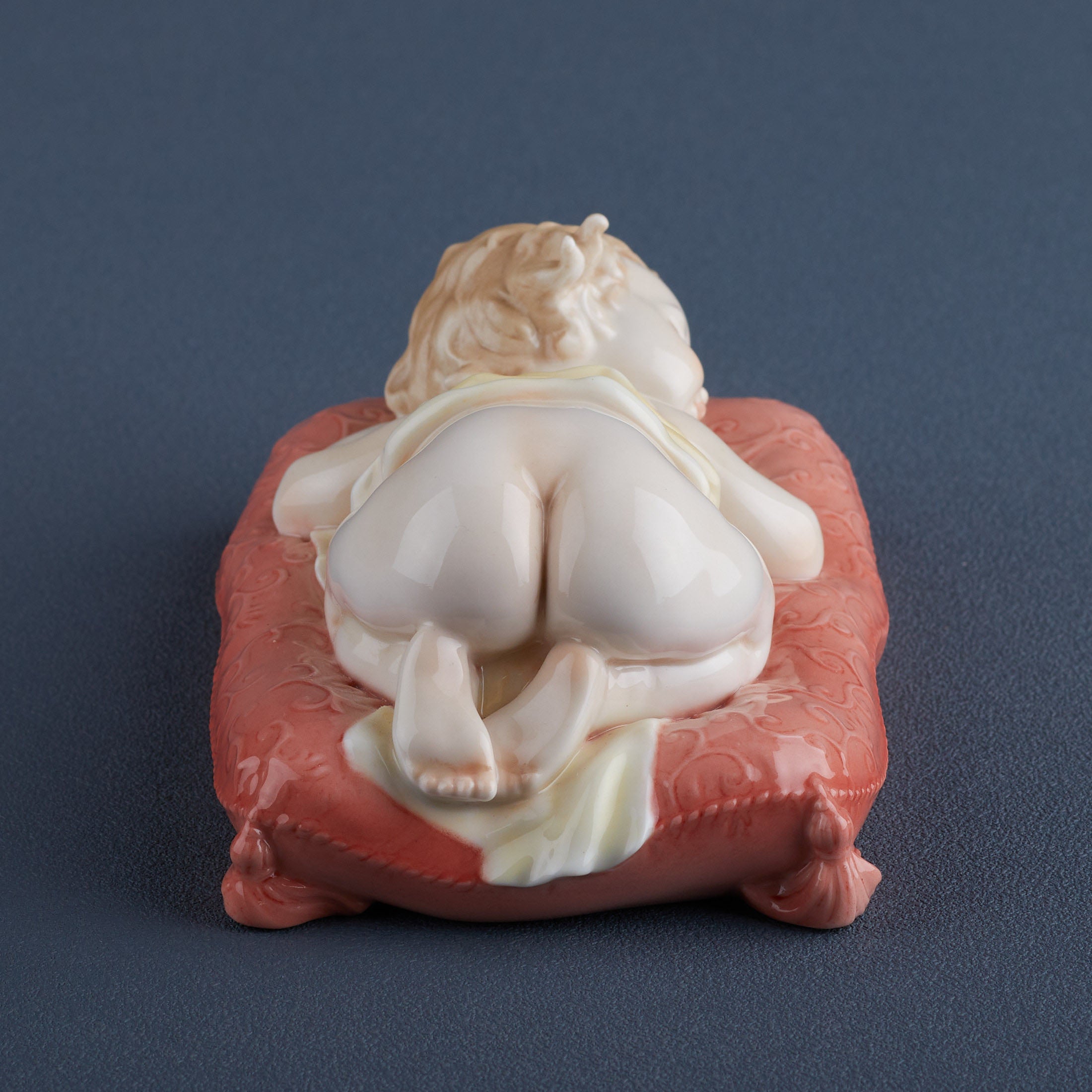 Infant Sleeping (Without Cloth)
