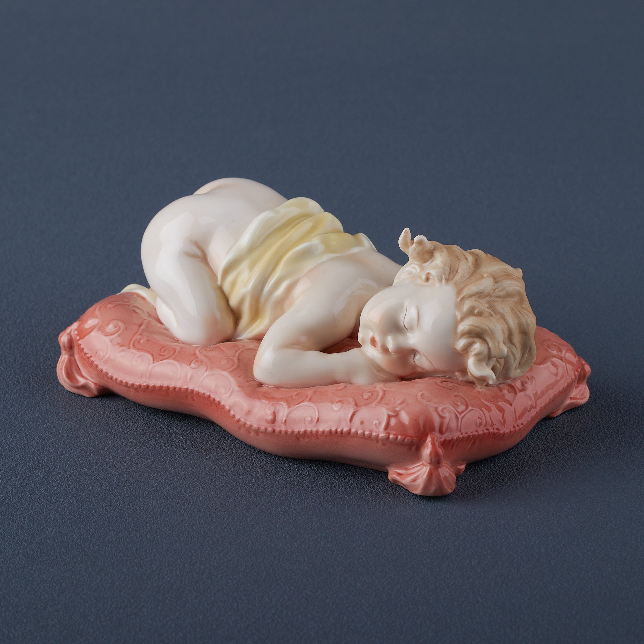 Infant Sleeping (Without Cloth)