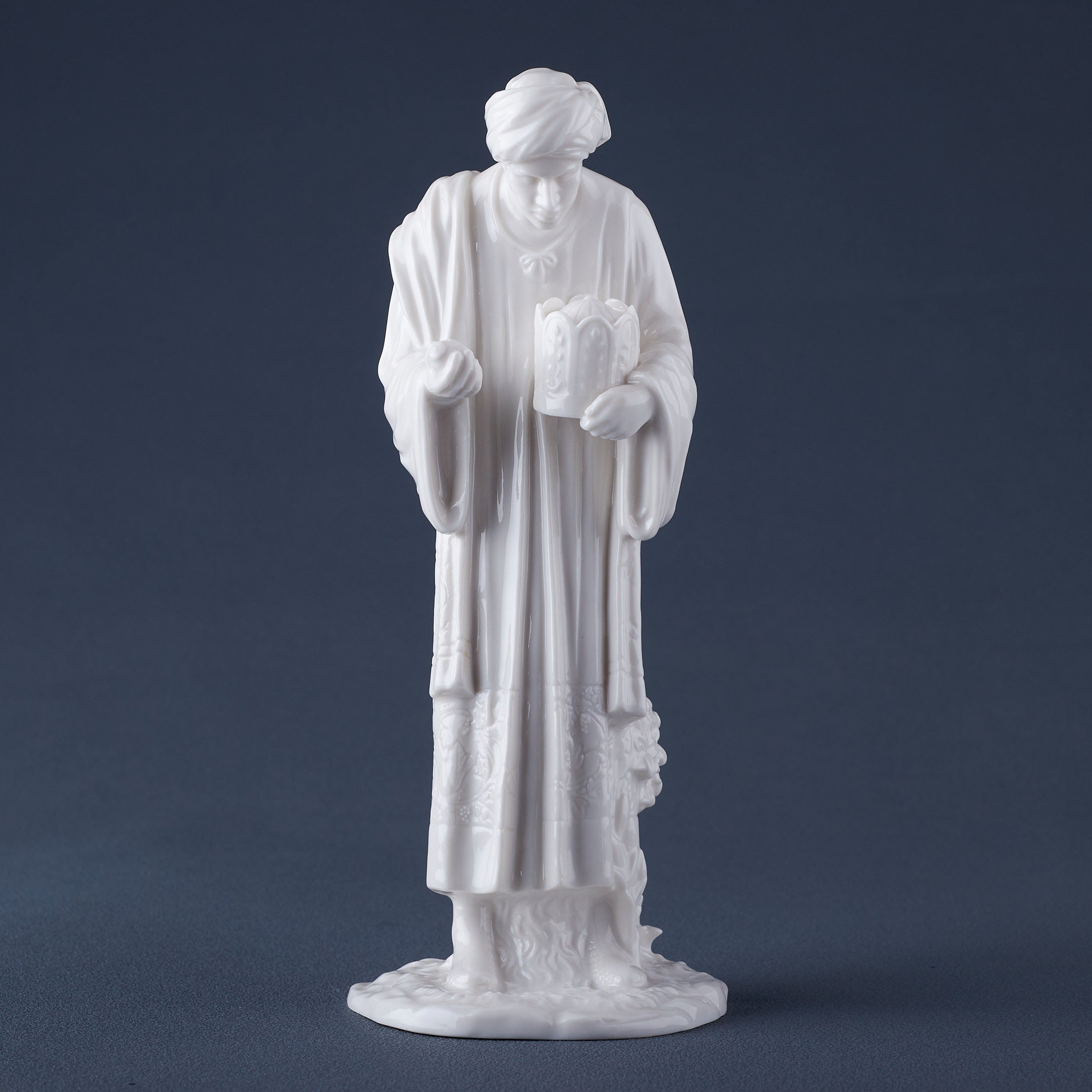 Caspar King Of Tarsus Offering Frankincense(White)
