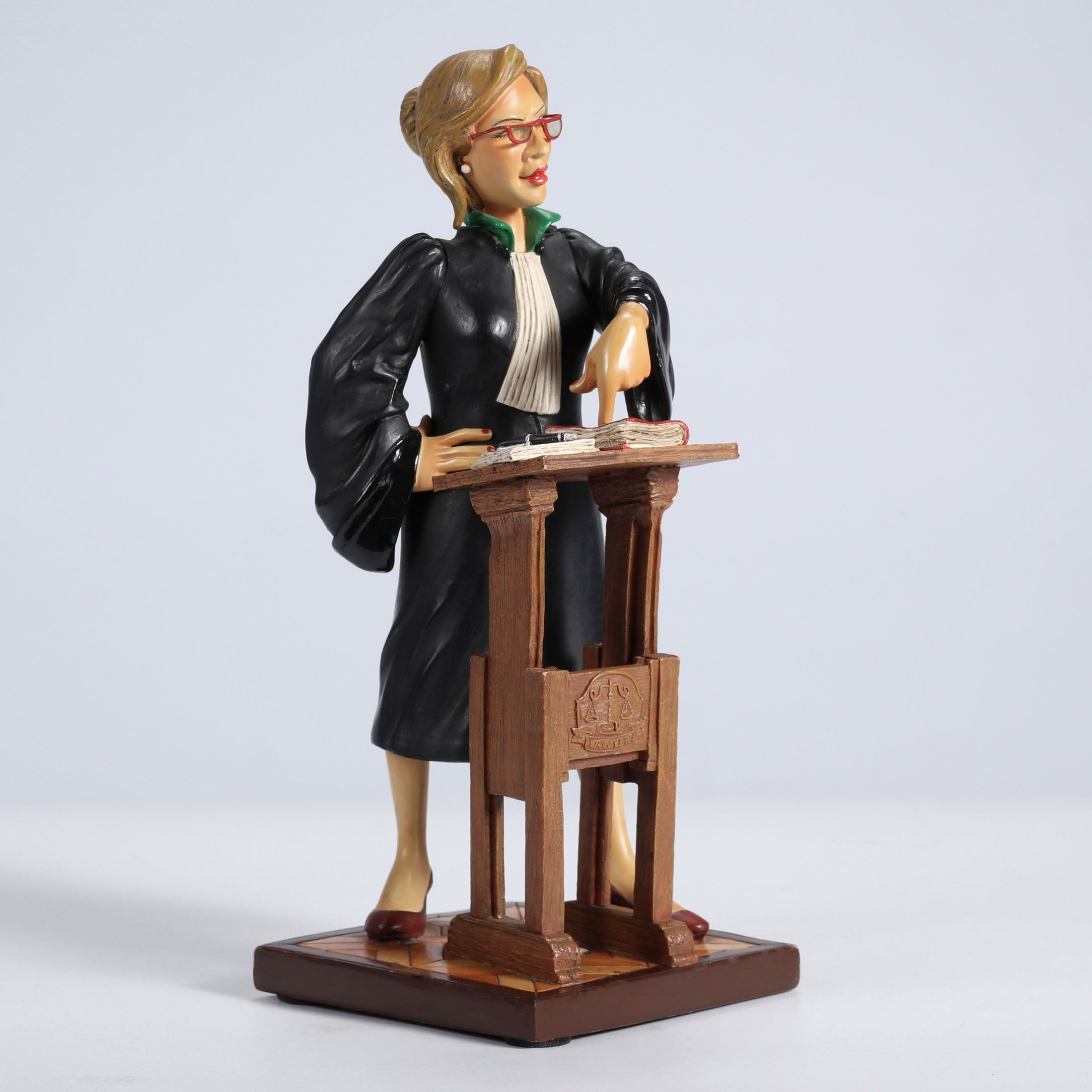 Lady Lawyer – 50% Scale