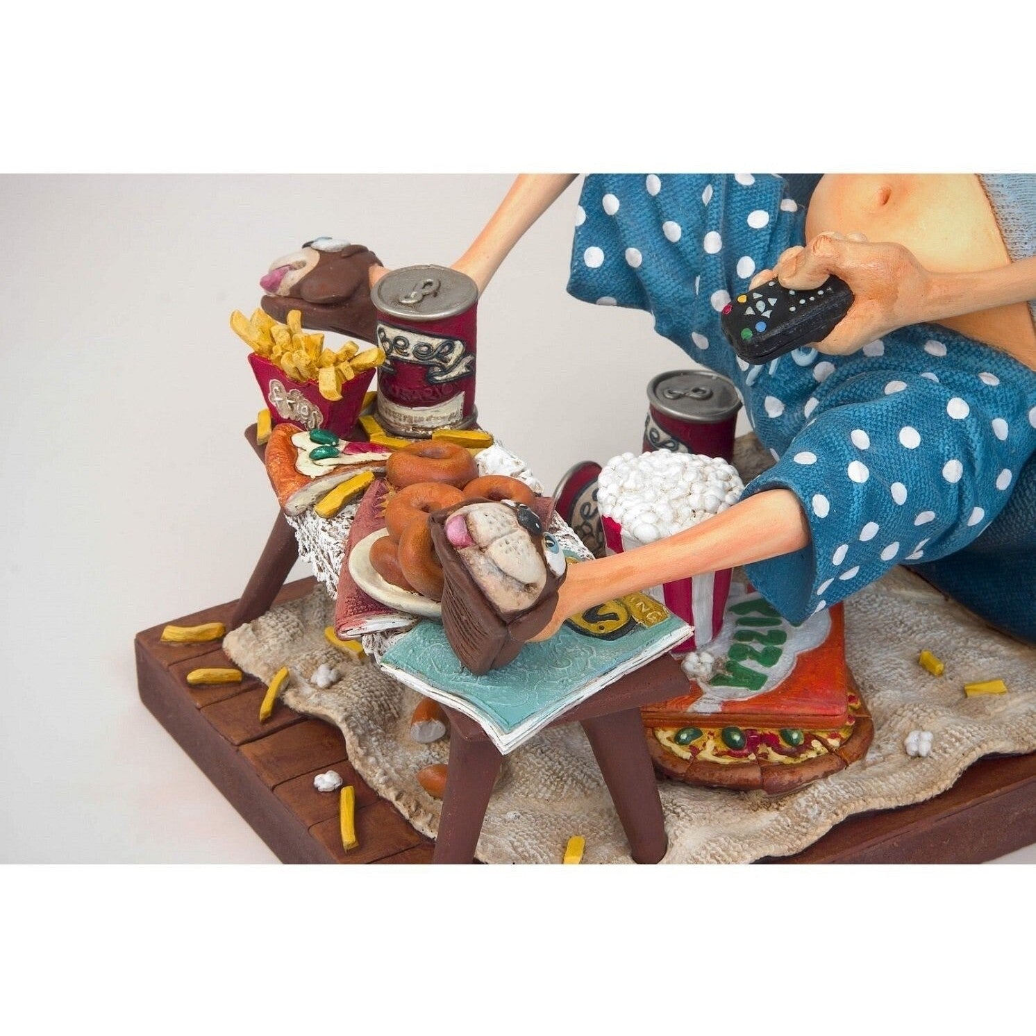 FO85506 Guilermo Forchino Large The Coach Potato Figurine. Original