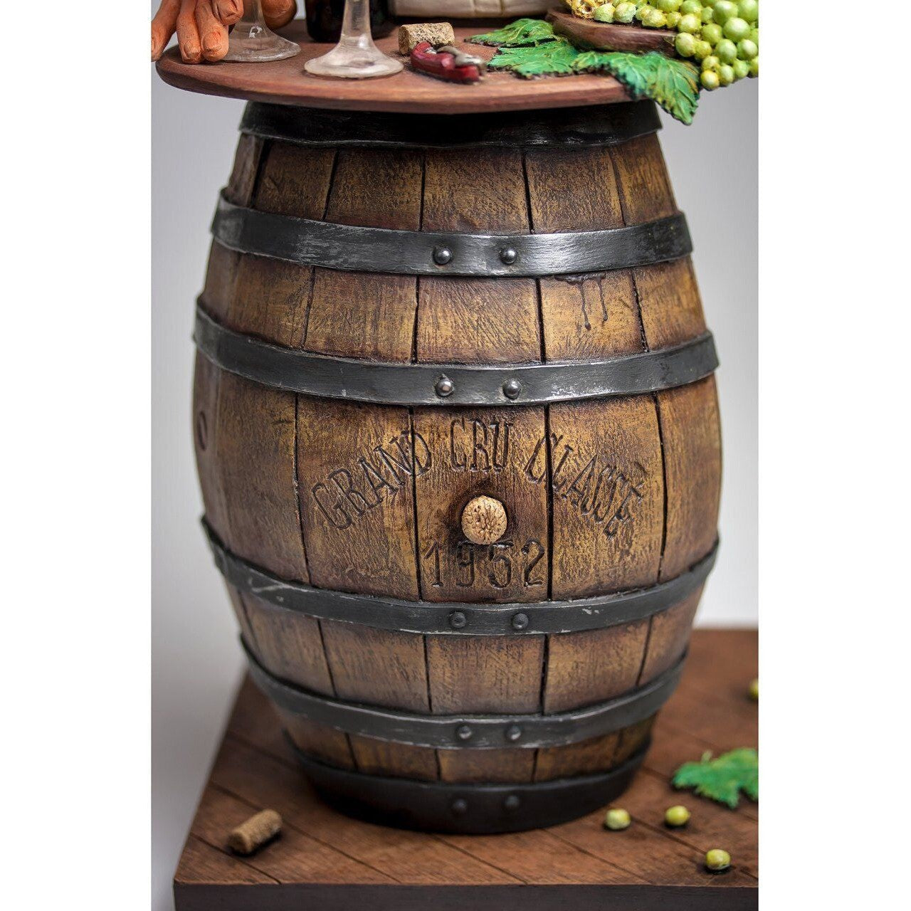 FO85547 Guilermo Forchino The Wine Lover | Figurines & Statues
