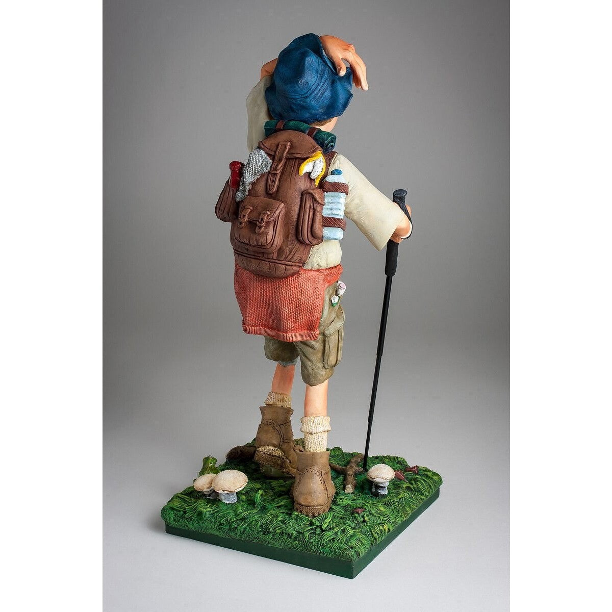 FO85551 Guilermo Forchino Large The Hiker Figurine. Original