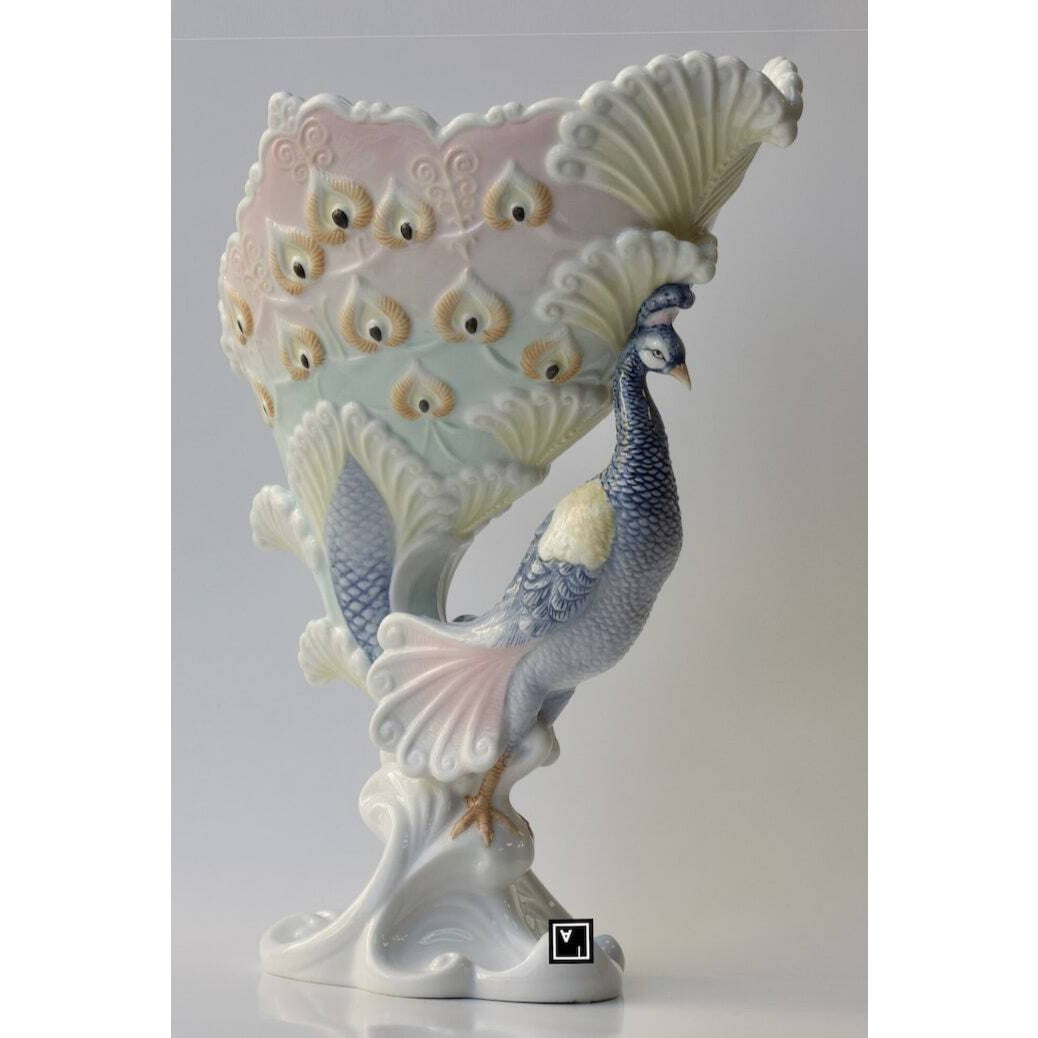 Fine Porcelain Peacock Bowl. Peacock Ornaments | Vases & Bowls