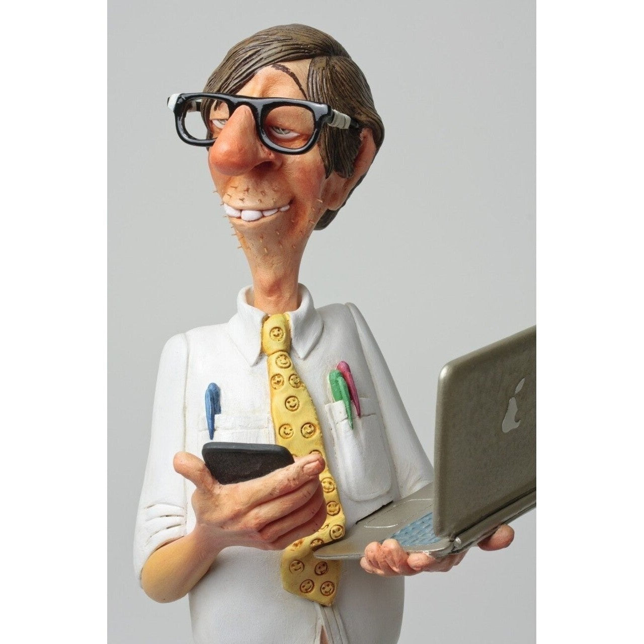 Guillermo Forchino The Computer Expert Figurine FO85530 – Comic Geek