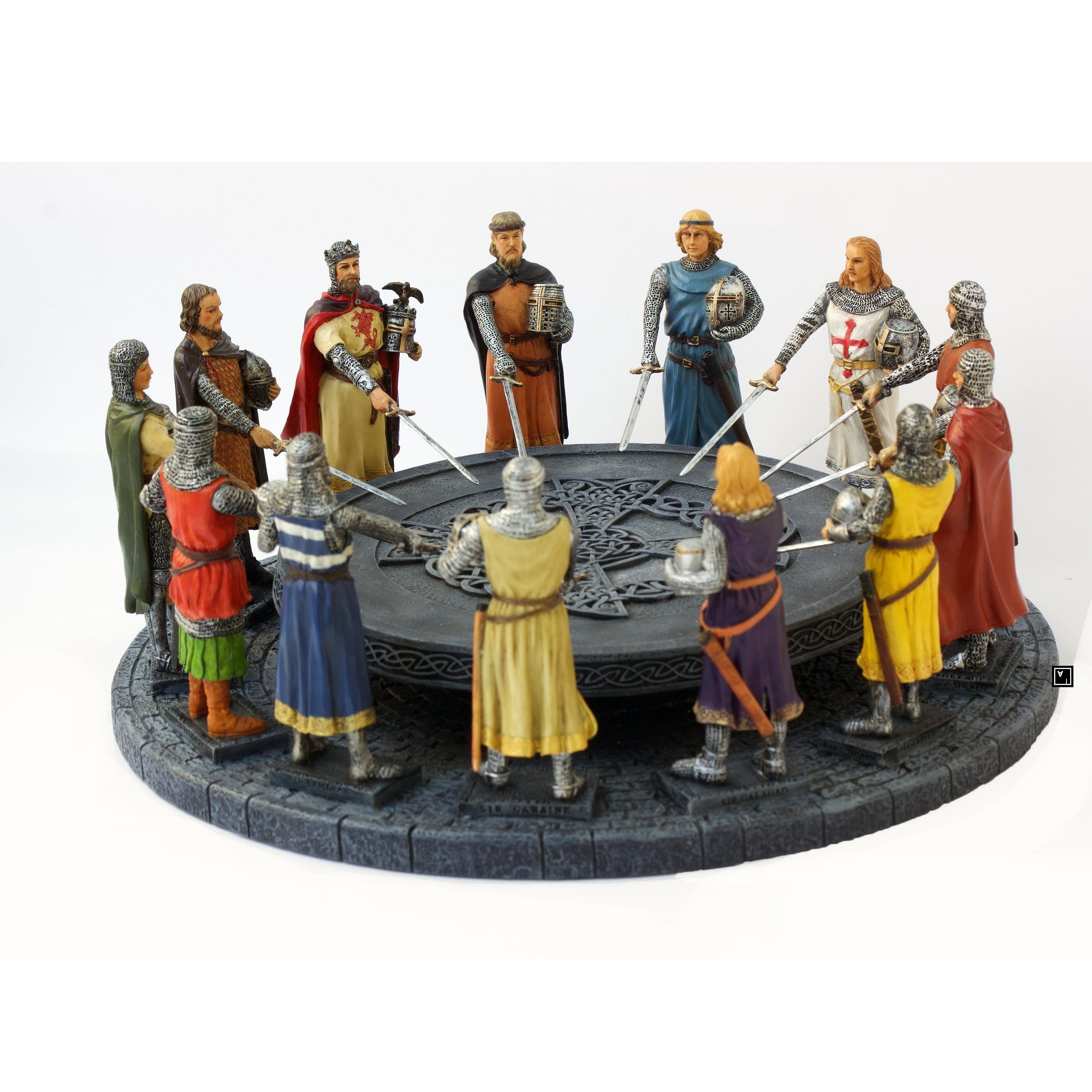 King Arthur with 12 Knights of the Round Table | Figurines & Statues