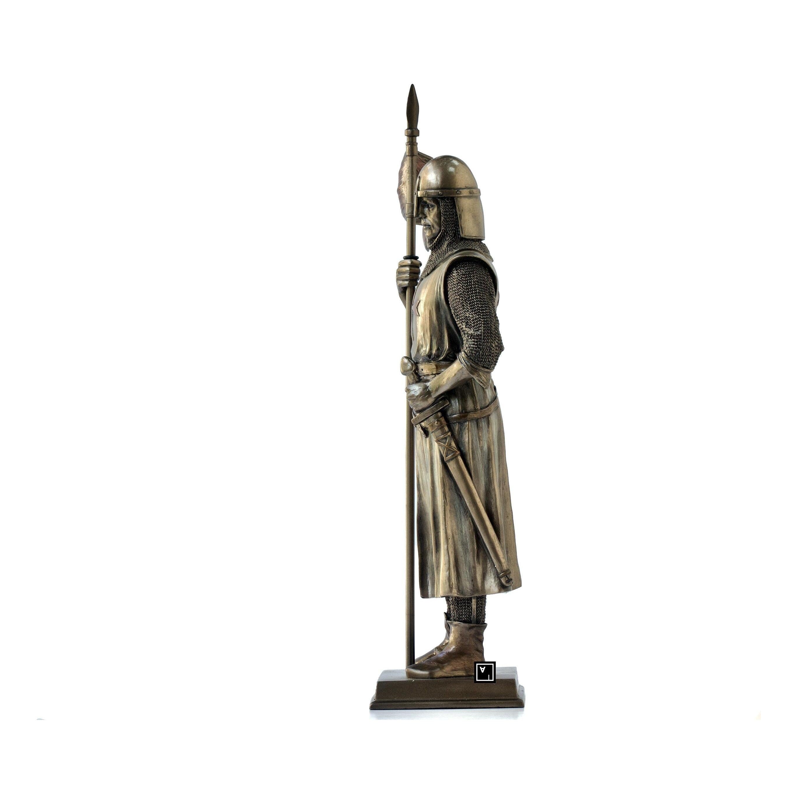 Knight with flag | Figurines & Statues | Home Decor | Handcrafted