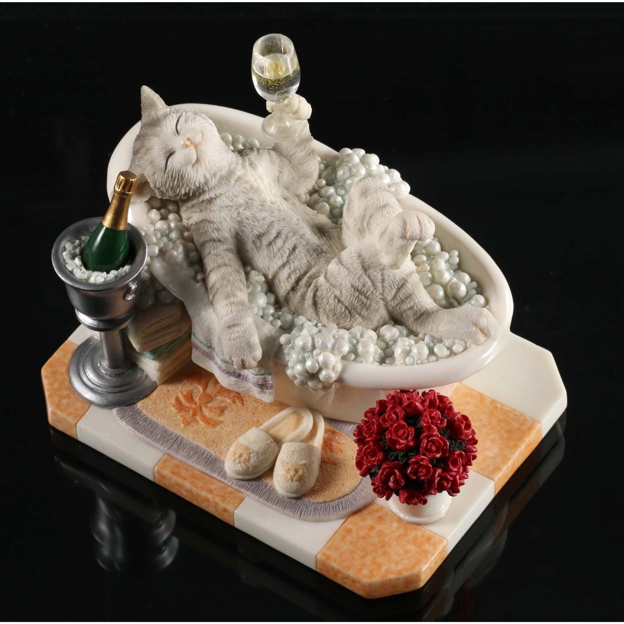 Luxurious Cat Figurine | Animal Sculptures | Home Decor