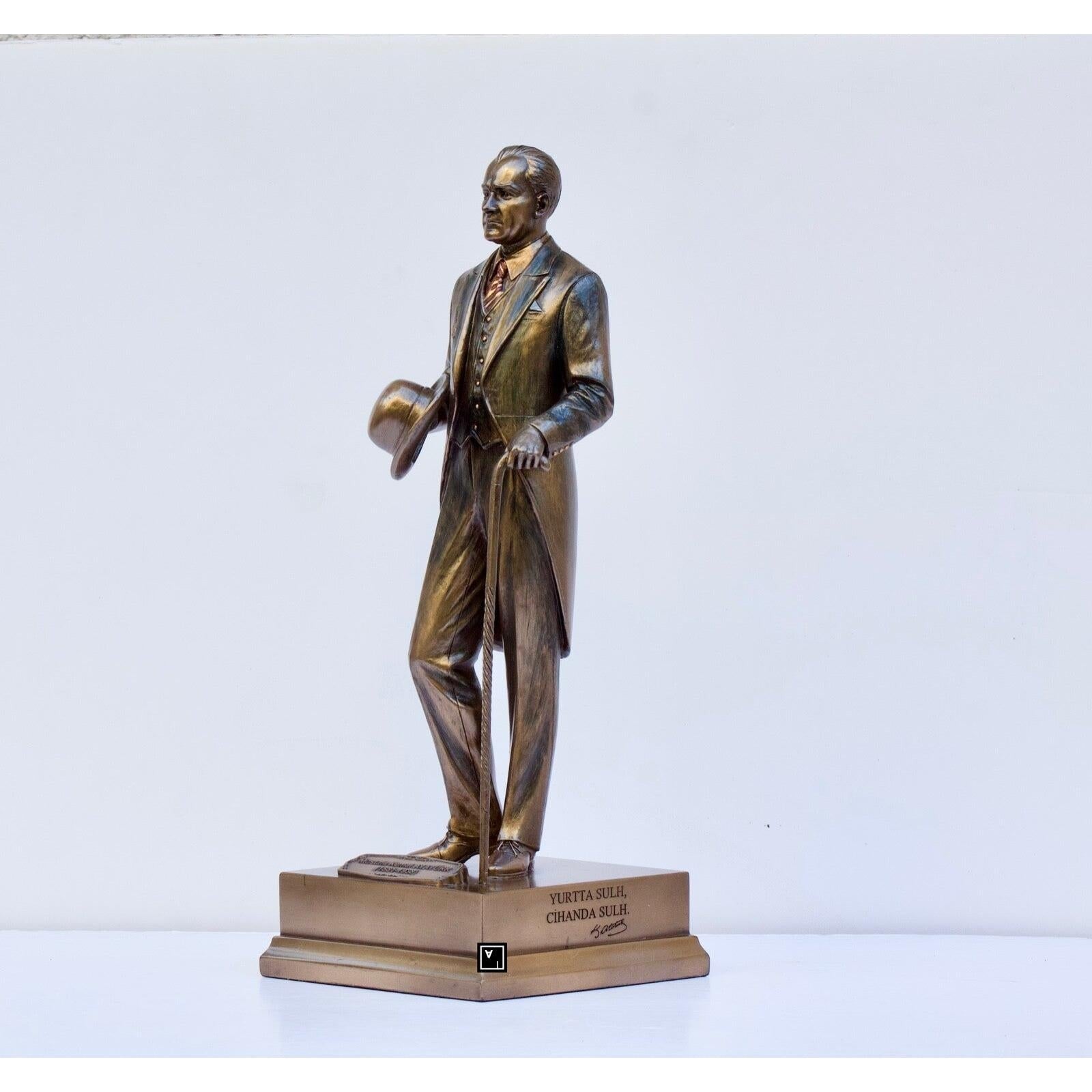 Mustafa Kemal Ataturk Statue | Figurines & Statues | Home Decor