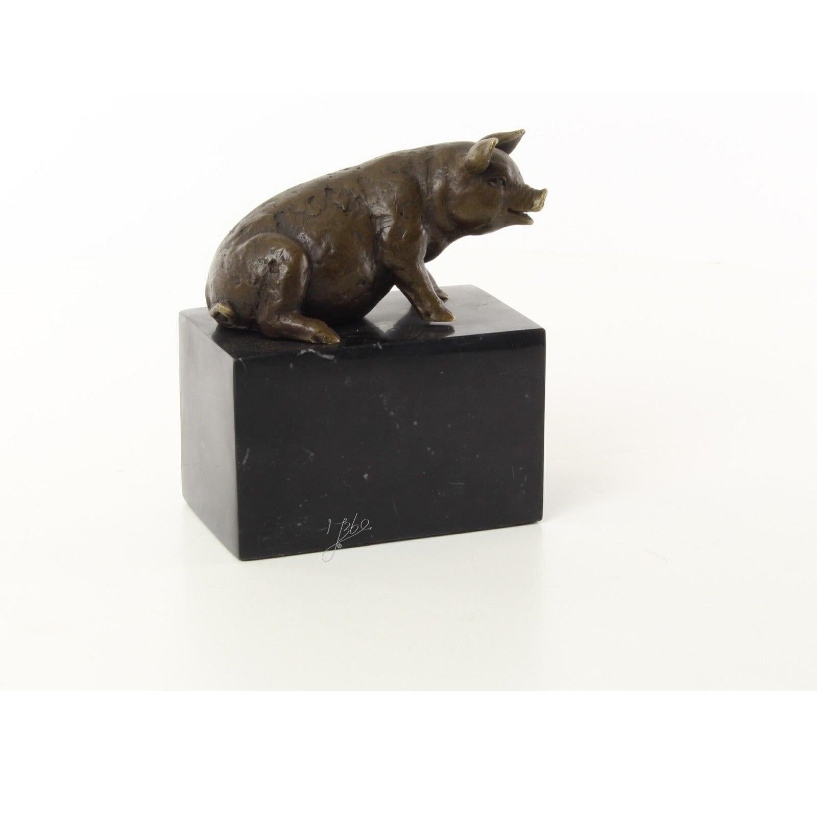 Sitting Pig | Animal Sculptures | Home Decor | Handcrafted