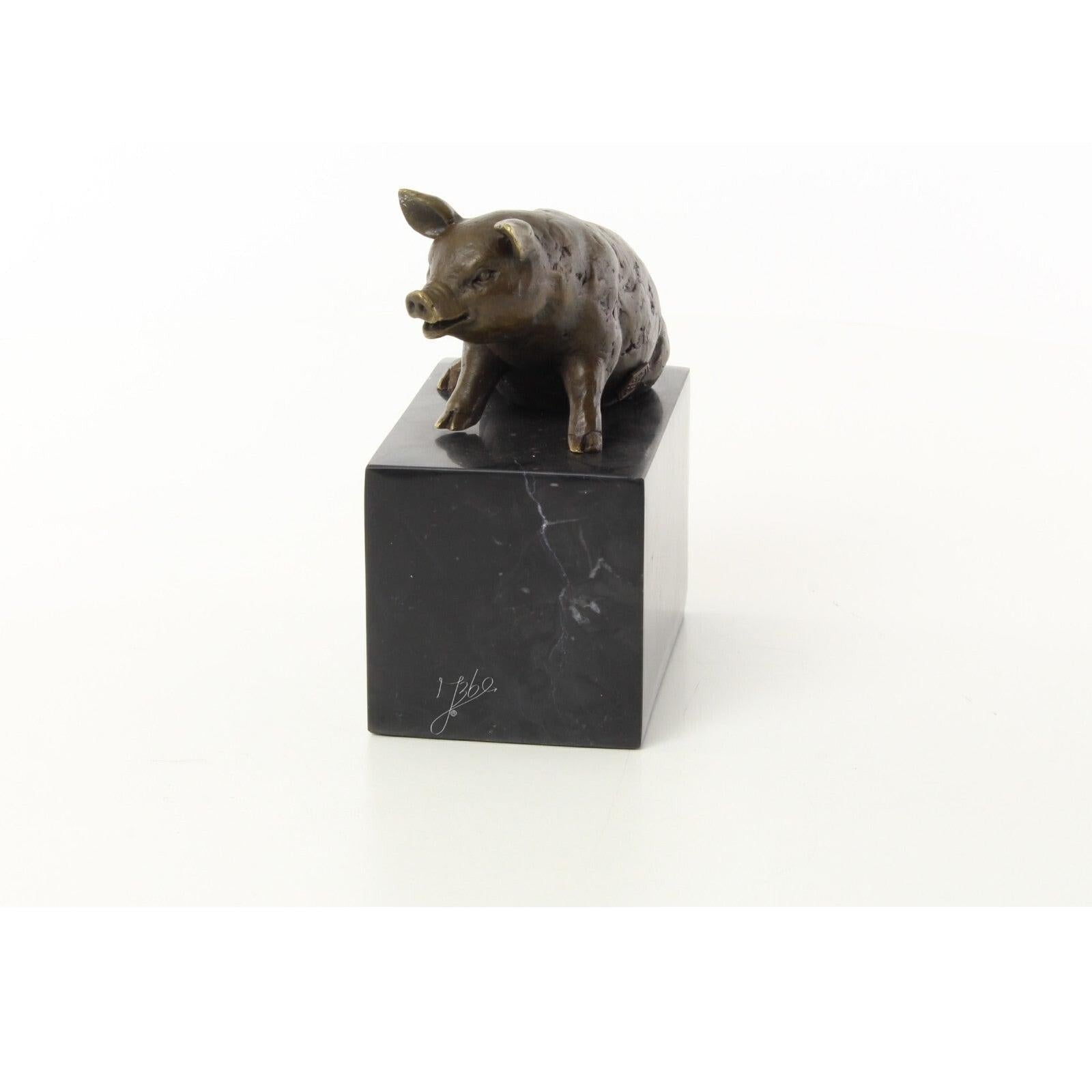 Sitting Pig | Animal Sculptures | Home Decor | Handcrafted