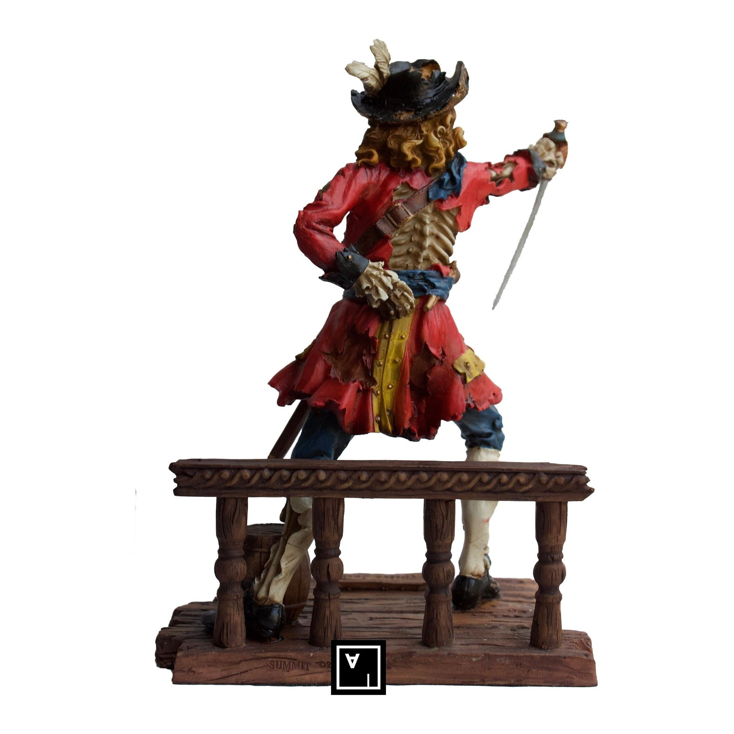 Skeleton Pirate Captain | Figurines & Statues | Home Decor