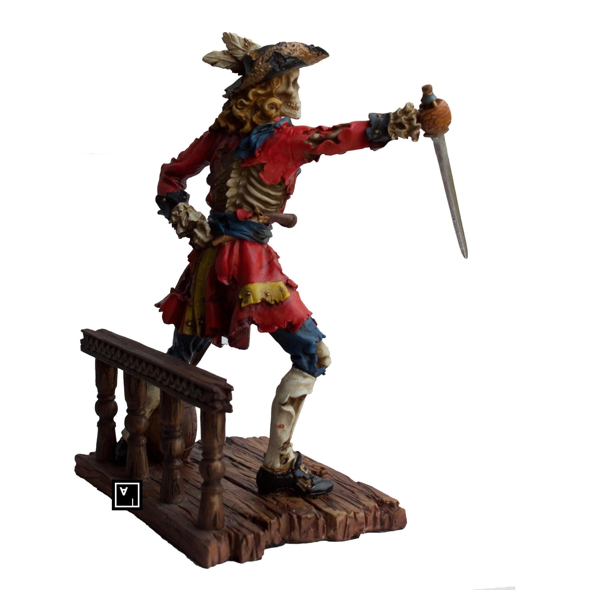 Skeleton Pirate Captain | Figurines & Statues | Home Decor