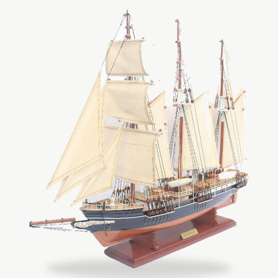 Endurance Ship Wooden Model – 65 cm, Natural Wood