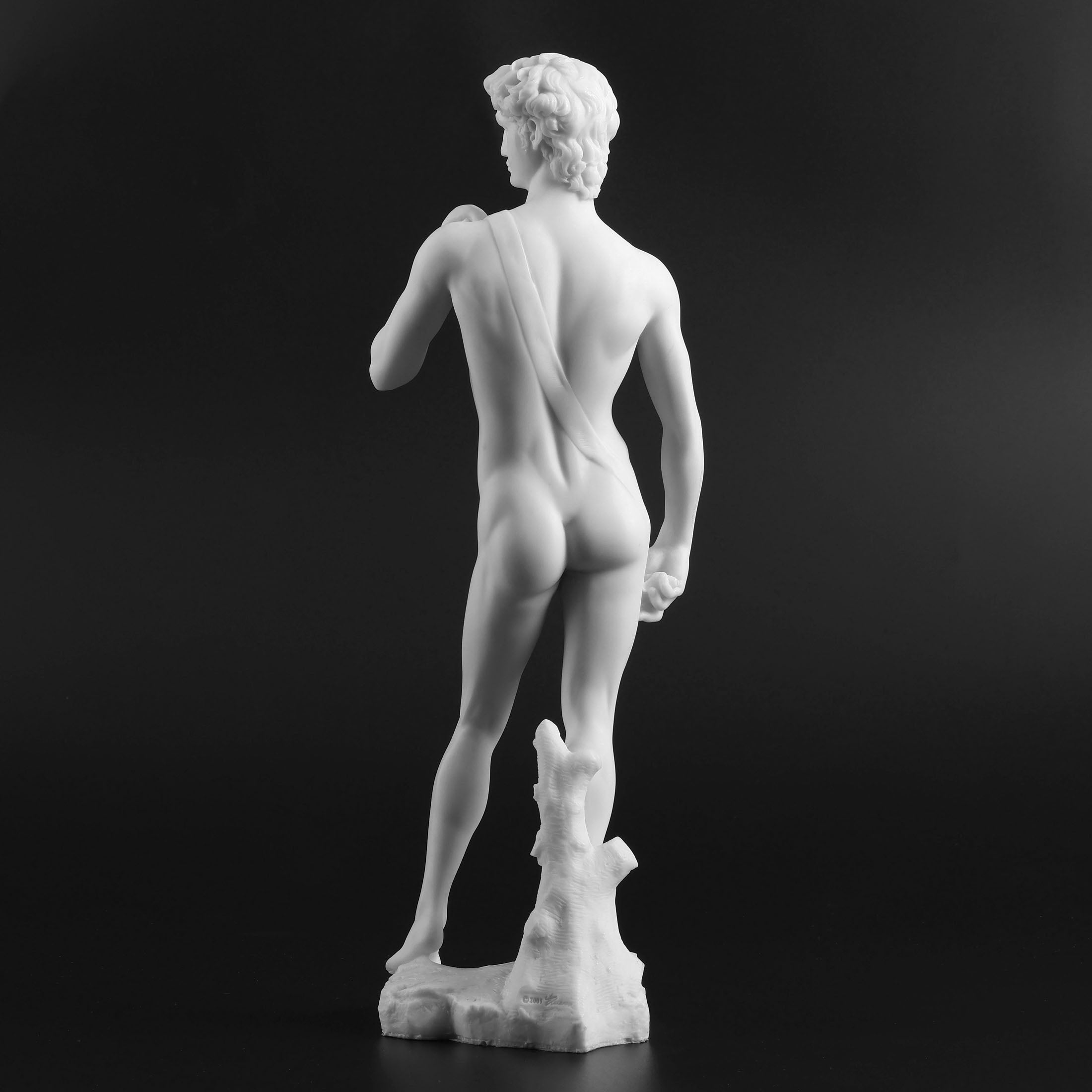 David (Marble White)