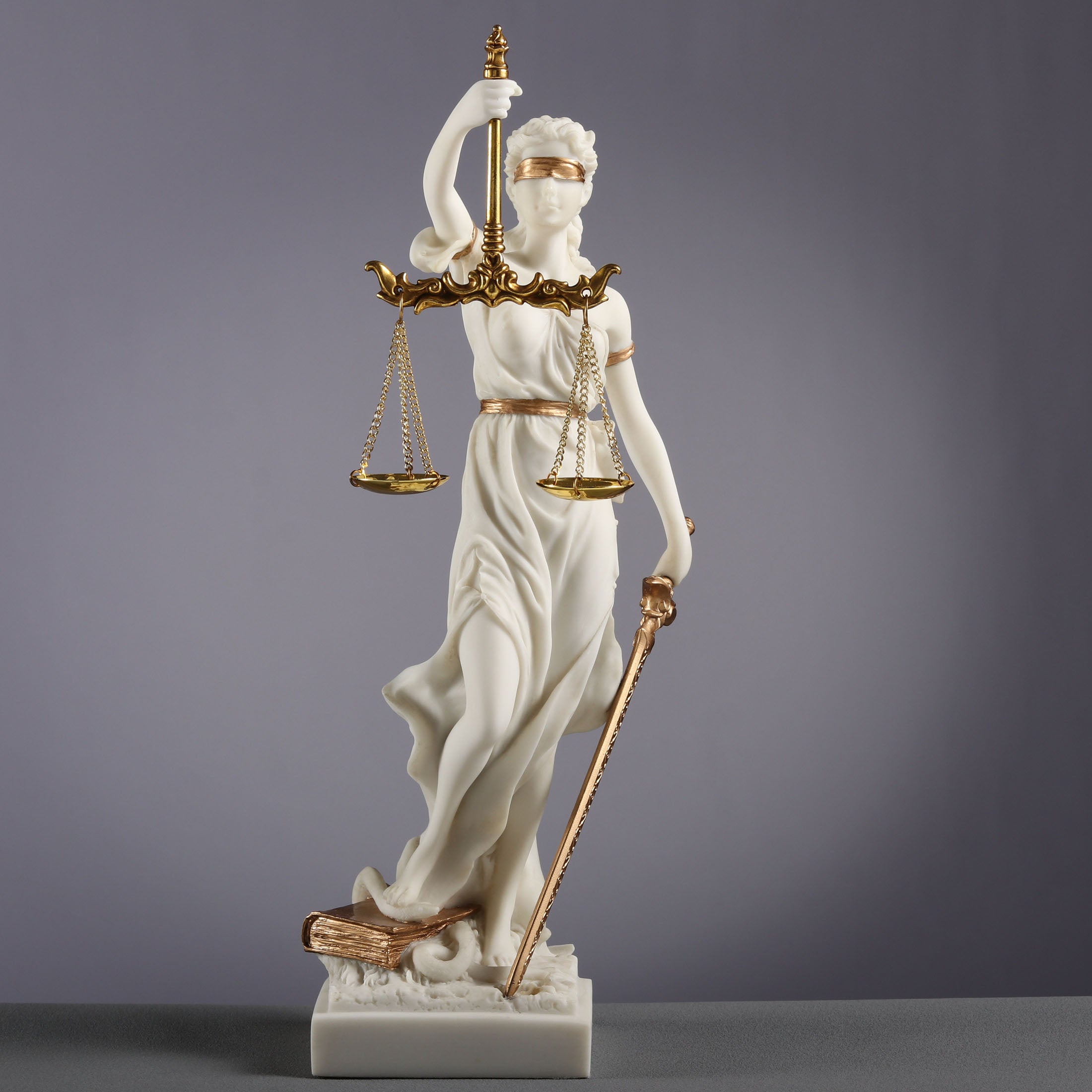 La Justica Holding Scales