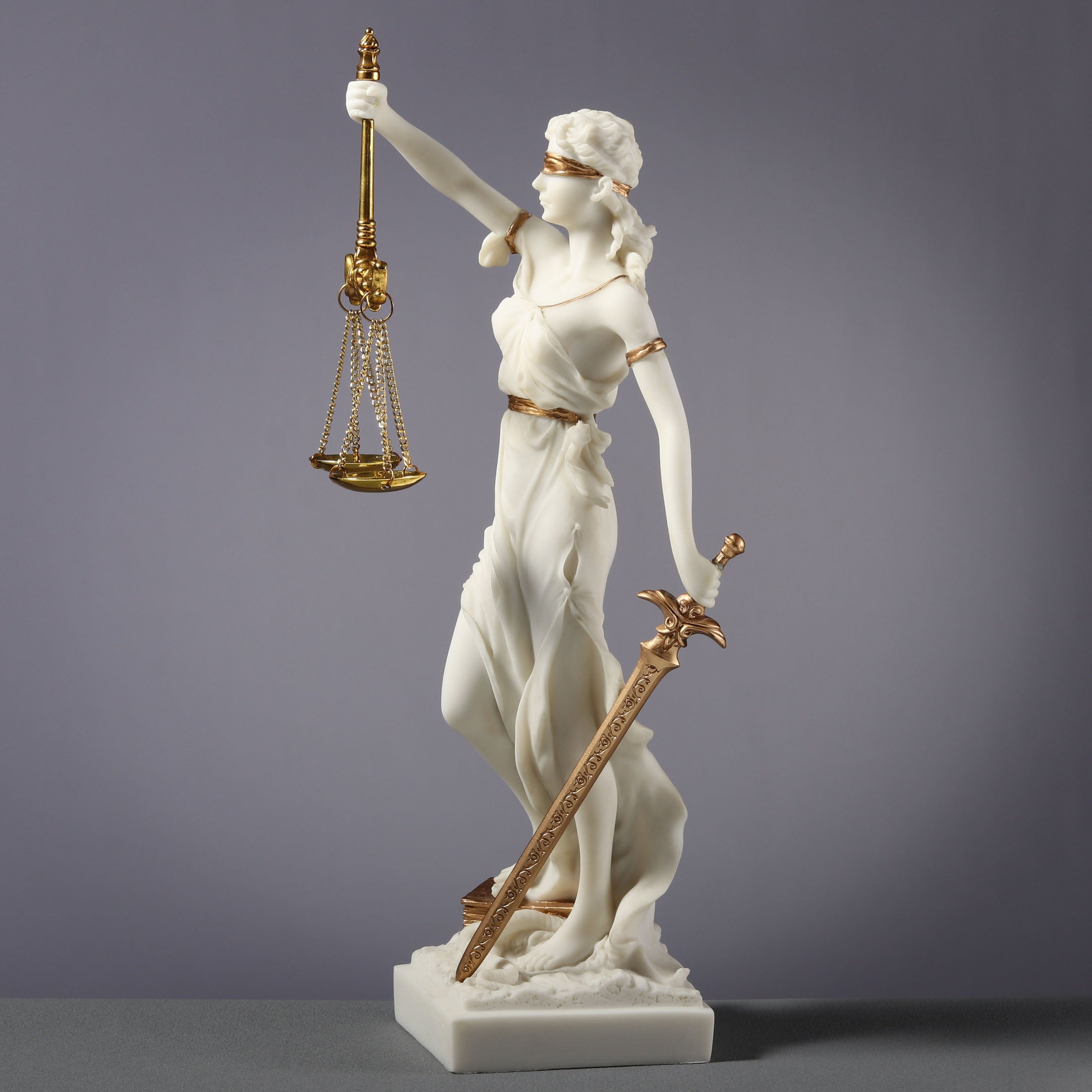 La Justica Holding Scales
