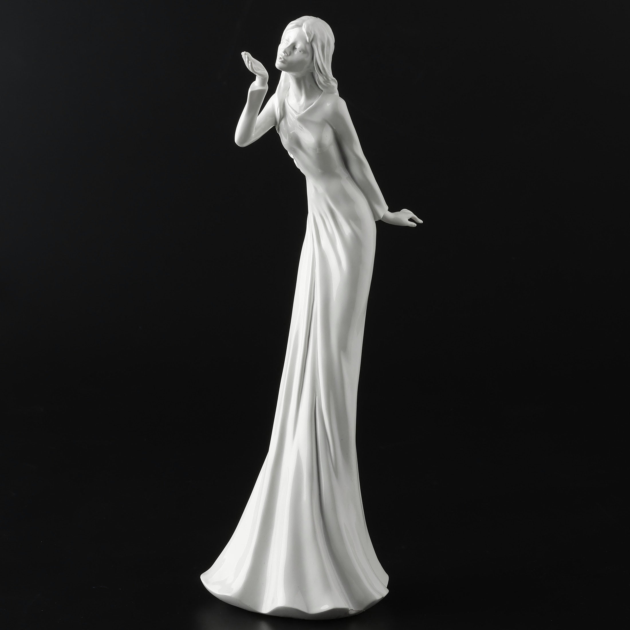 Winged Kiss (White)