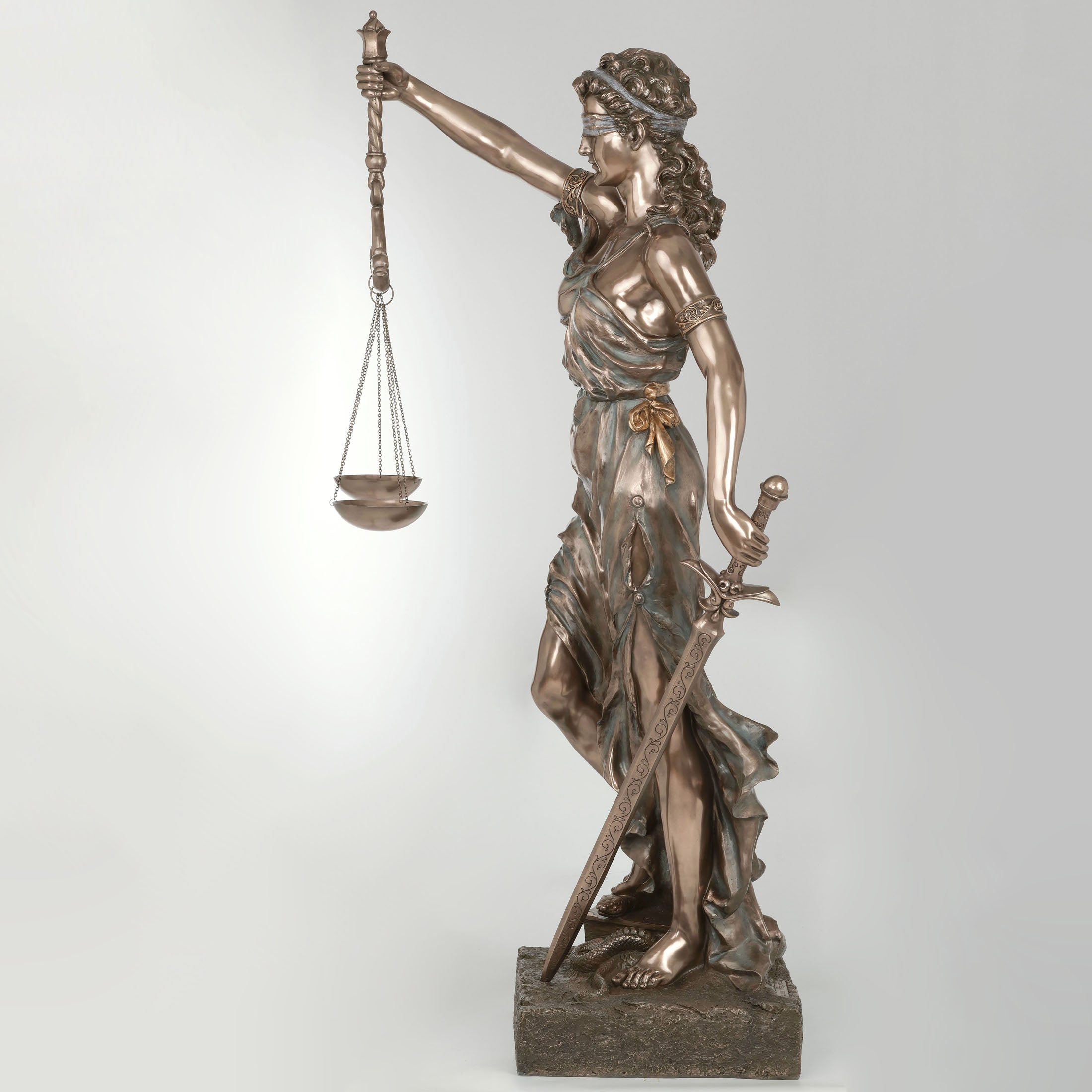 La Justice (Large Size)