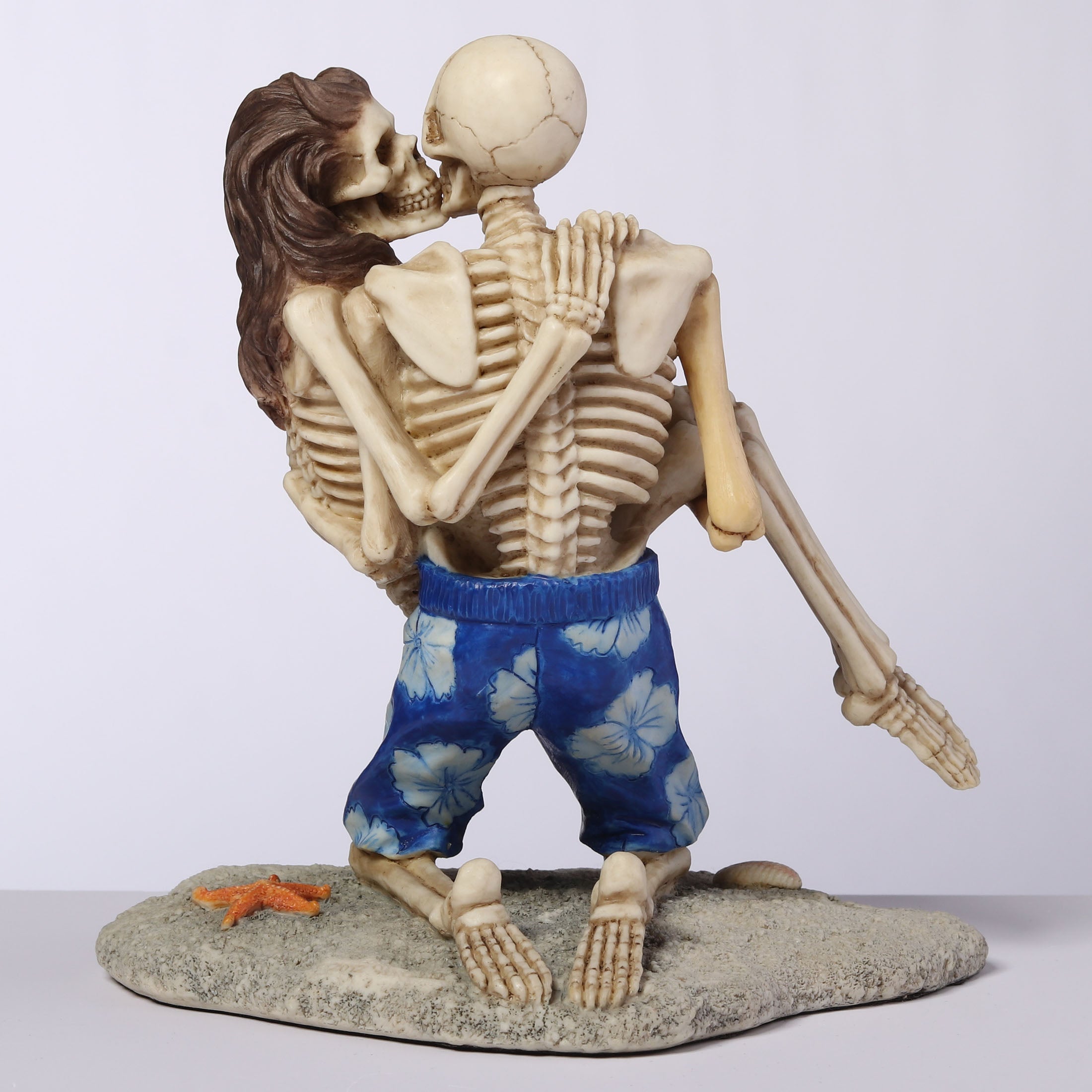 Love Never Dies Kissinger
