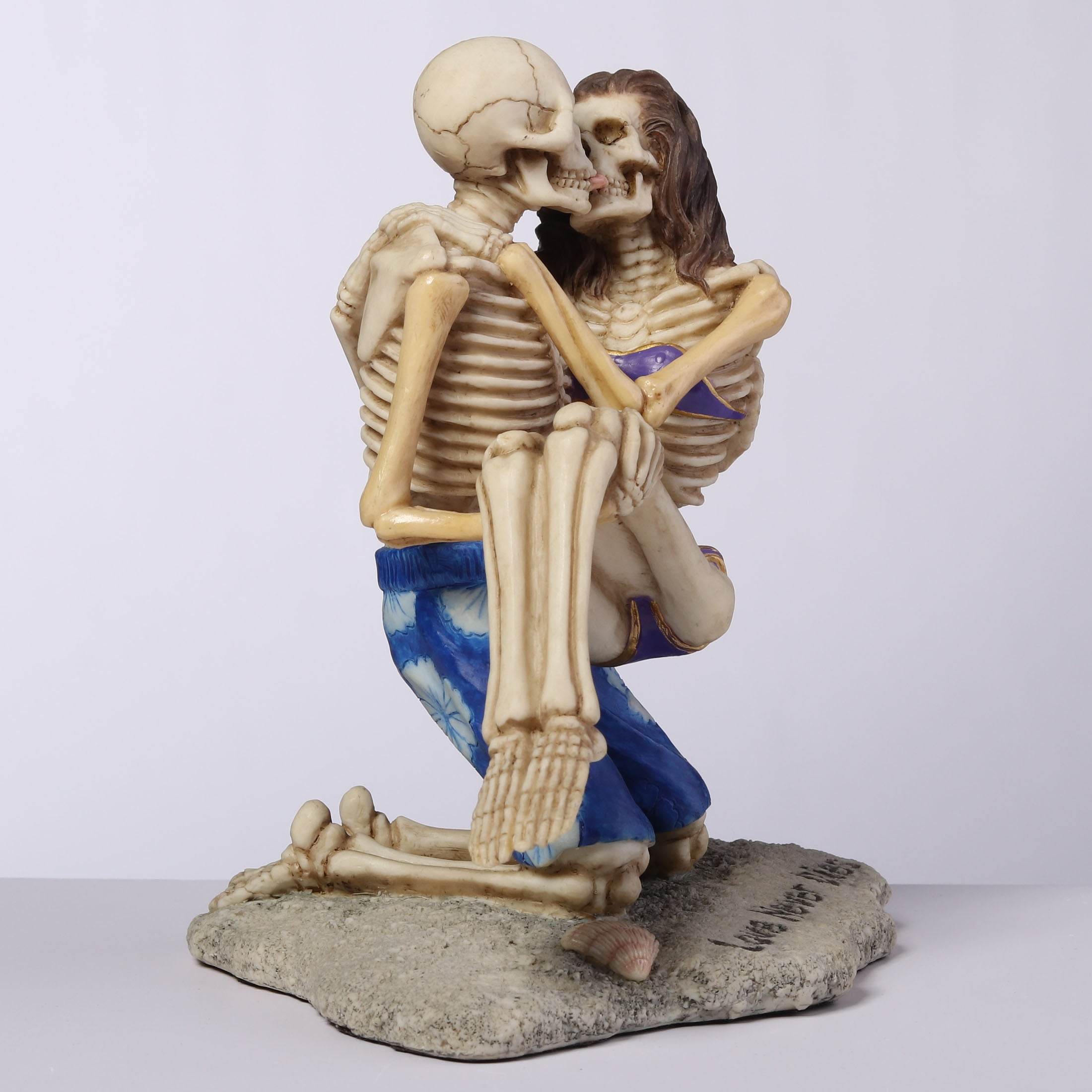 Love Never Dies Kissinger