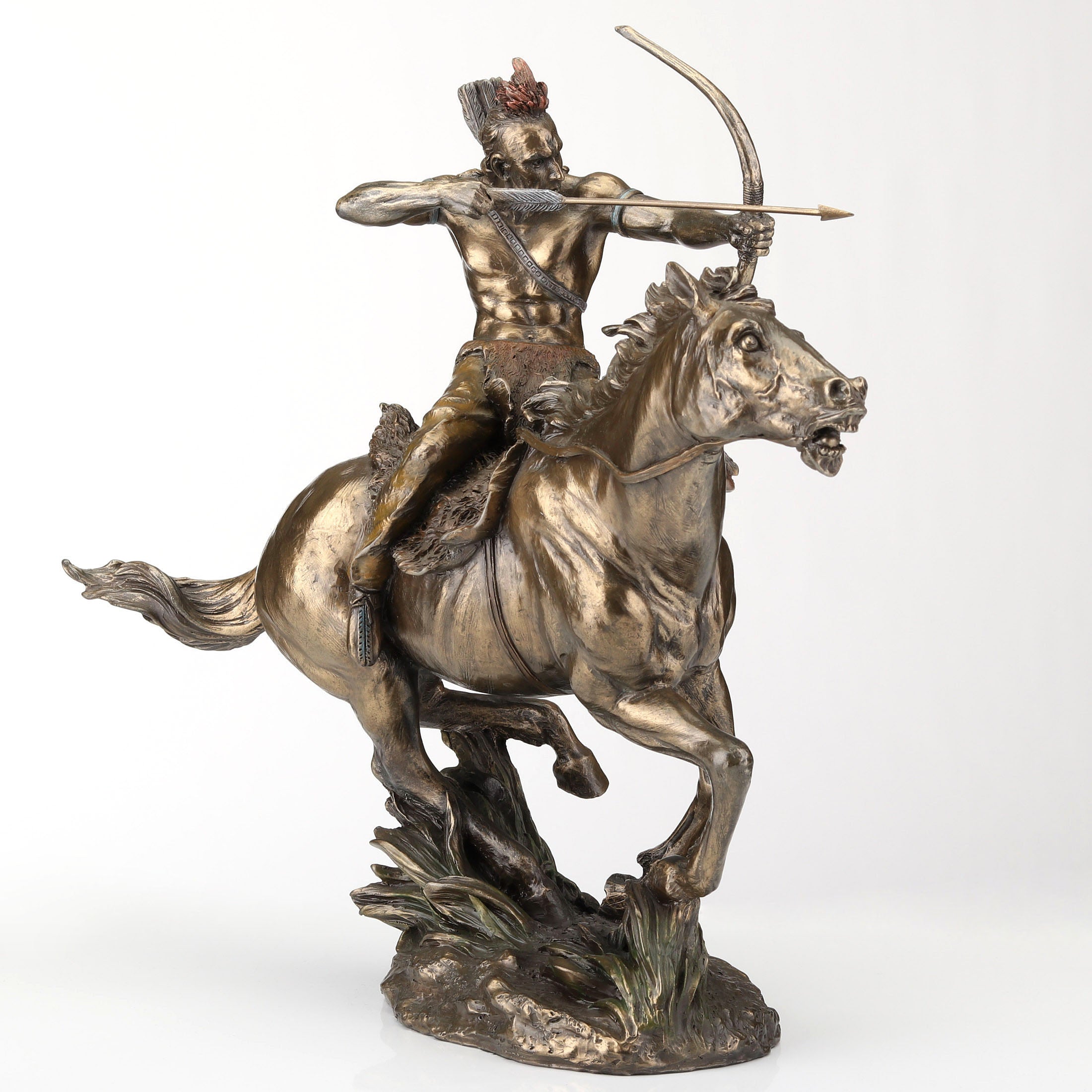 Mohican Warrior On Horseback Shooting Arrow (Mbz+Color)
