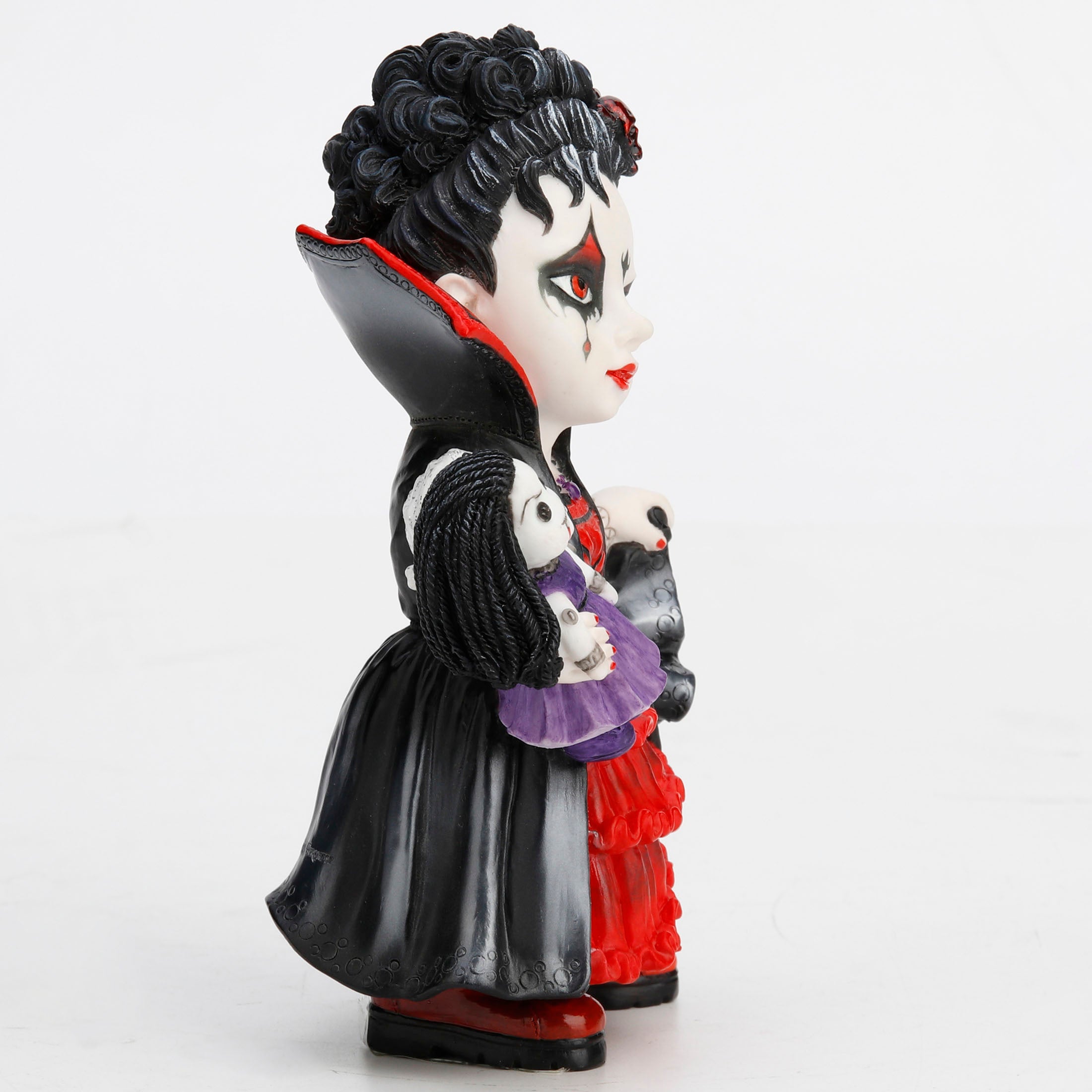 Cosplay Kids Vampire Girl Holding A Vamp Doll