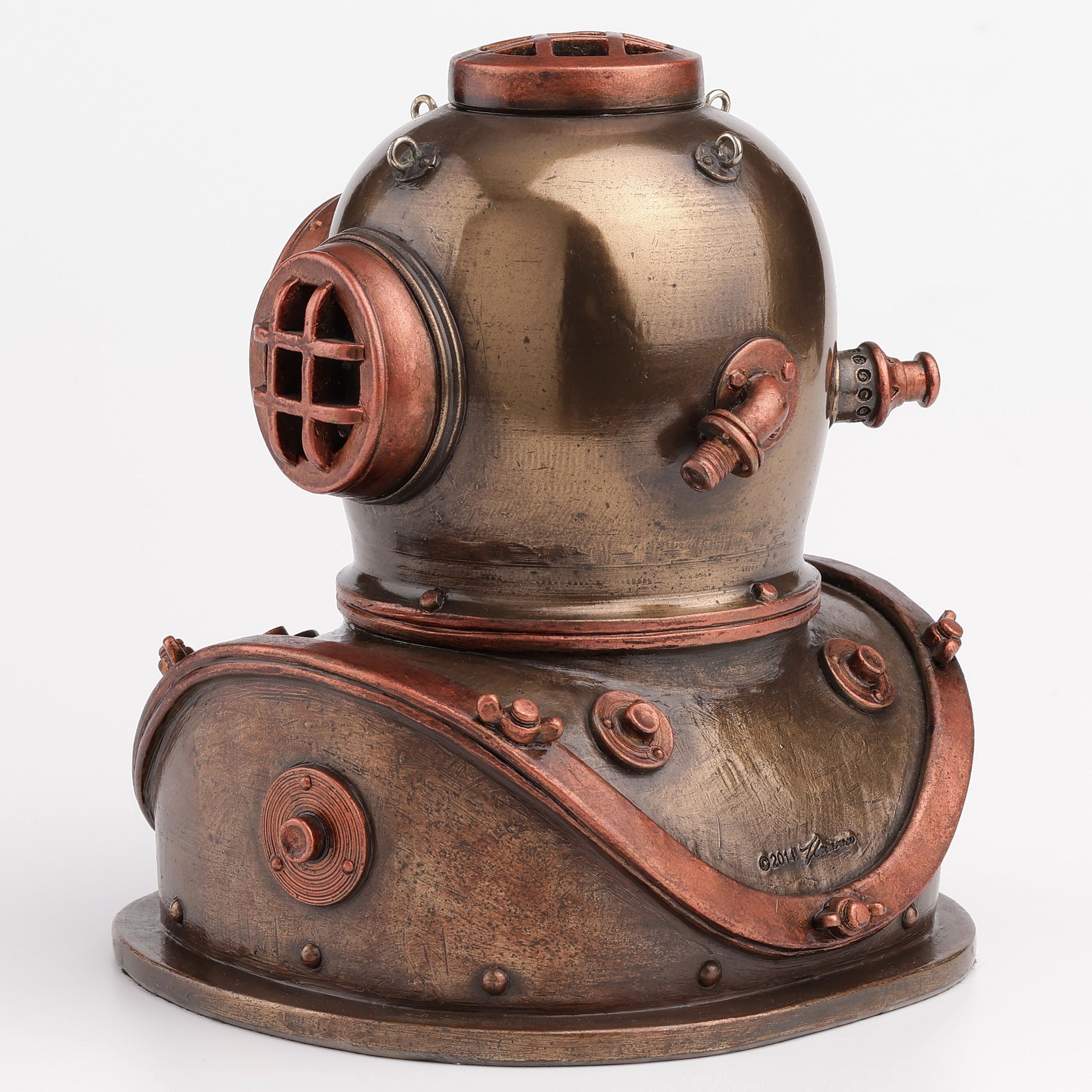 Diving Helmet Clock (Mbz + Copper)